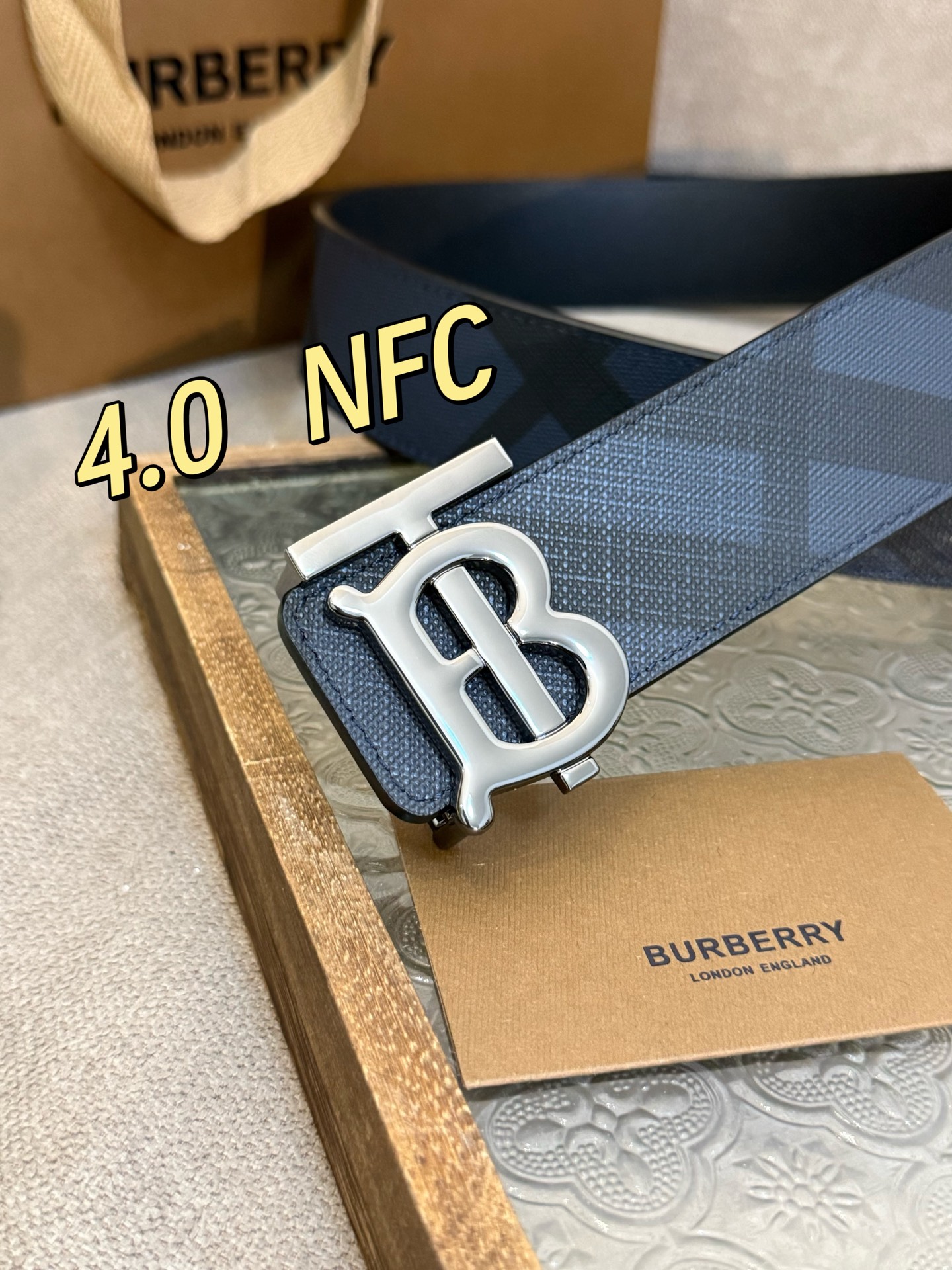 Burberry Basic Belt Cow Leather M