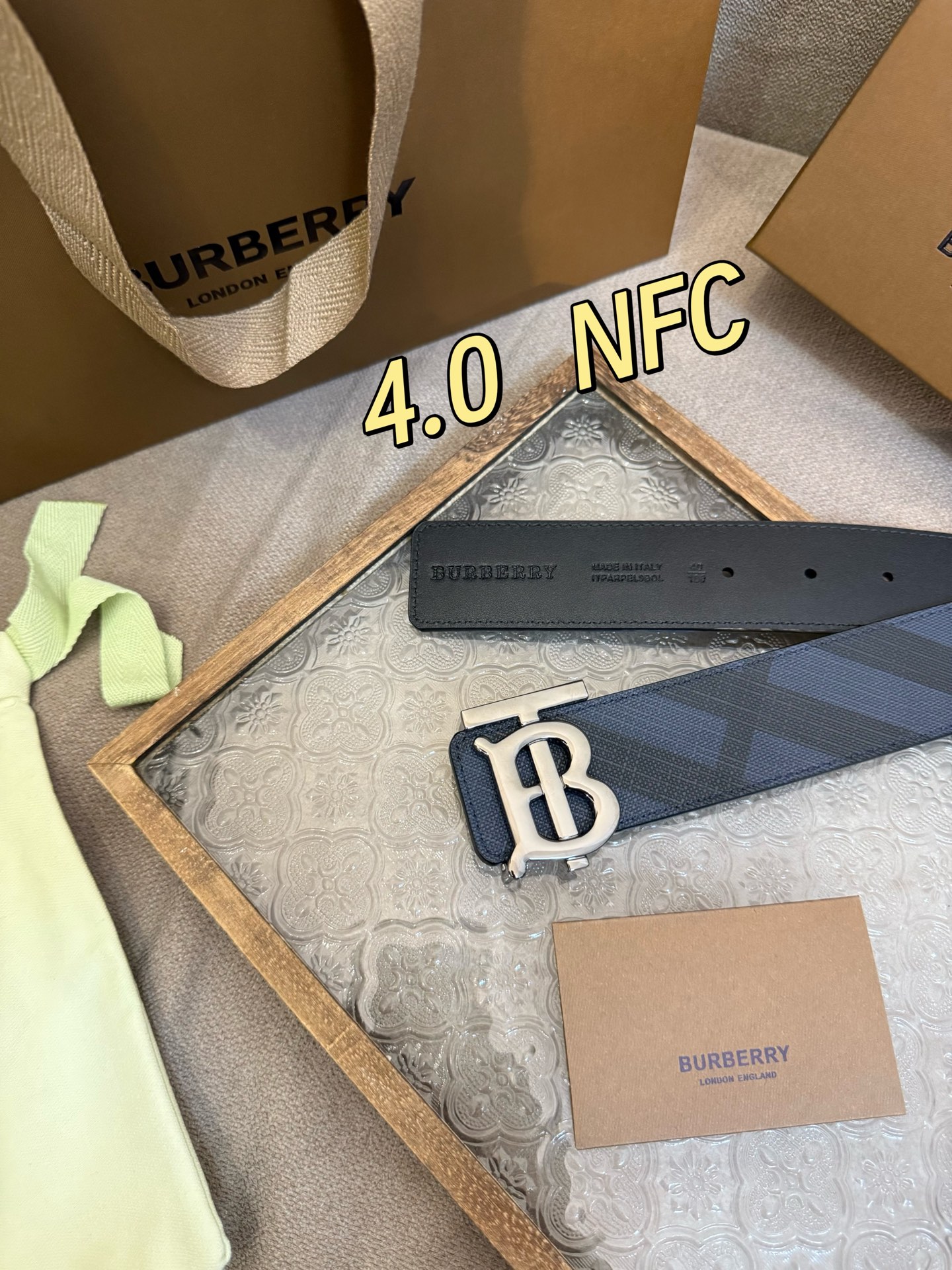 Burberry Basic Belt Cow Leather M