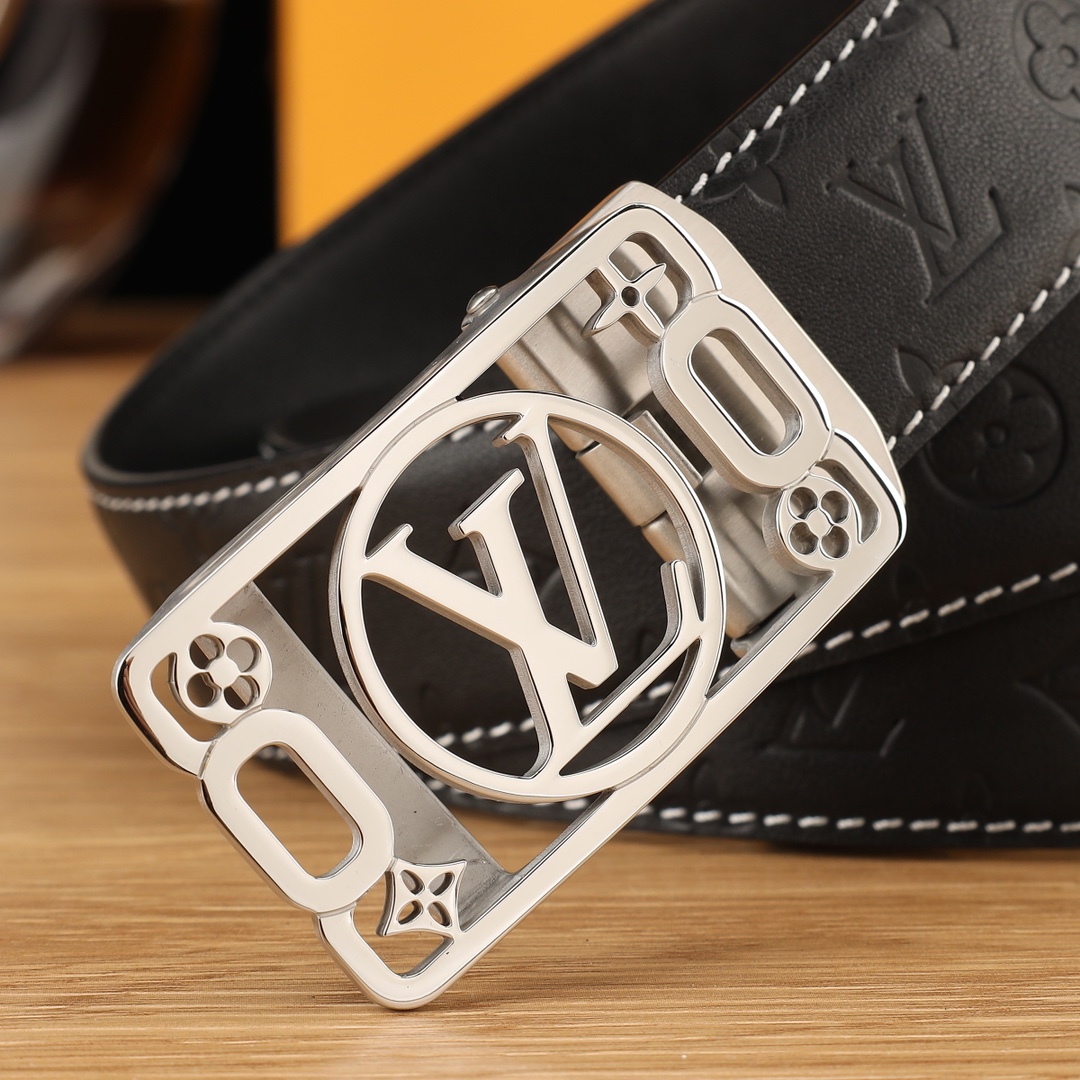 Louis Vuitton Basic Belt