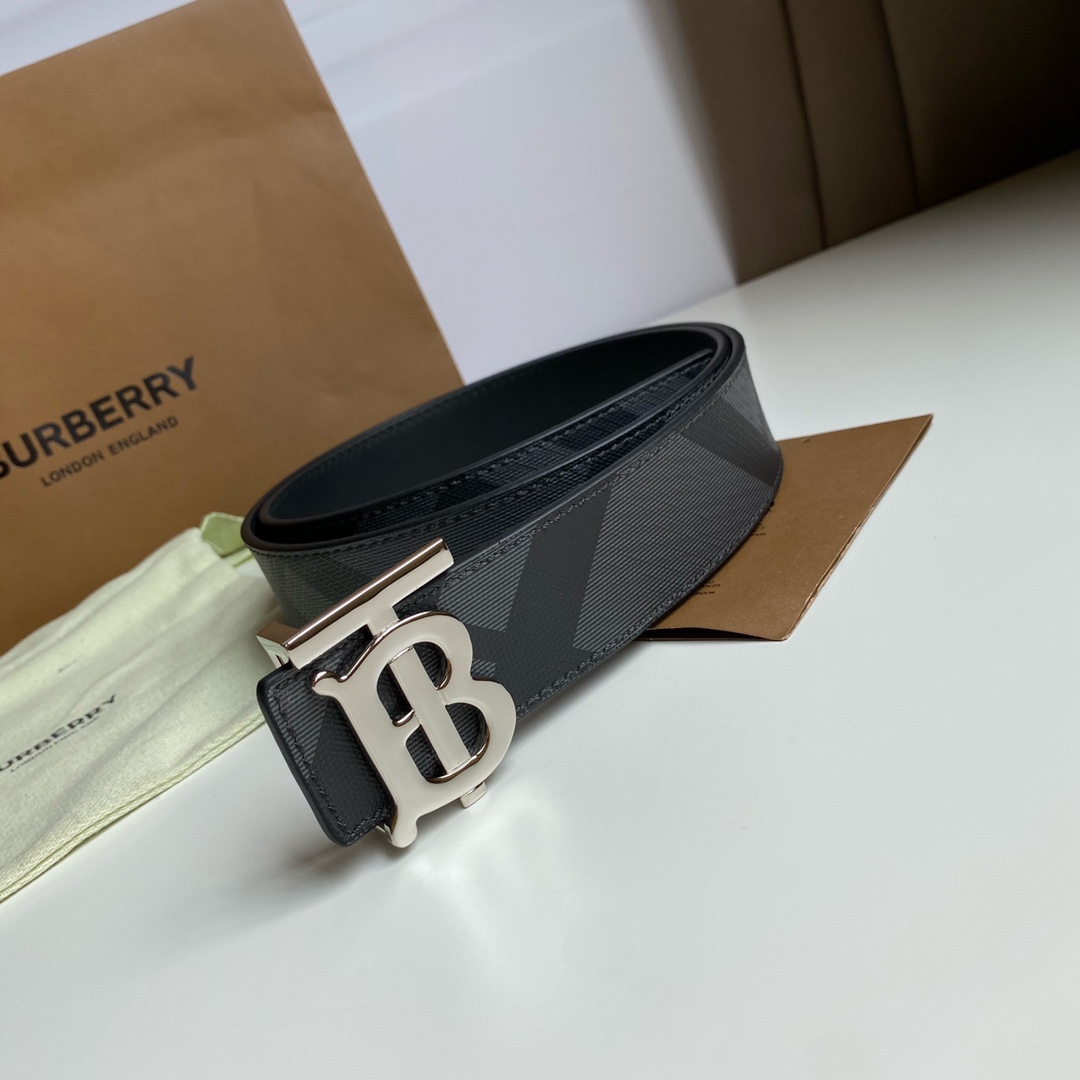 Burberry Basic Belt M