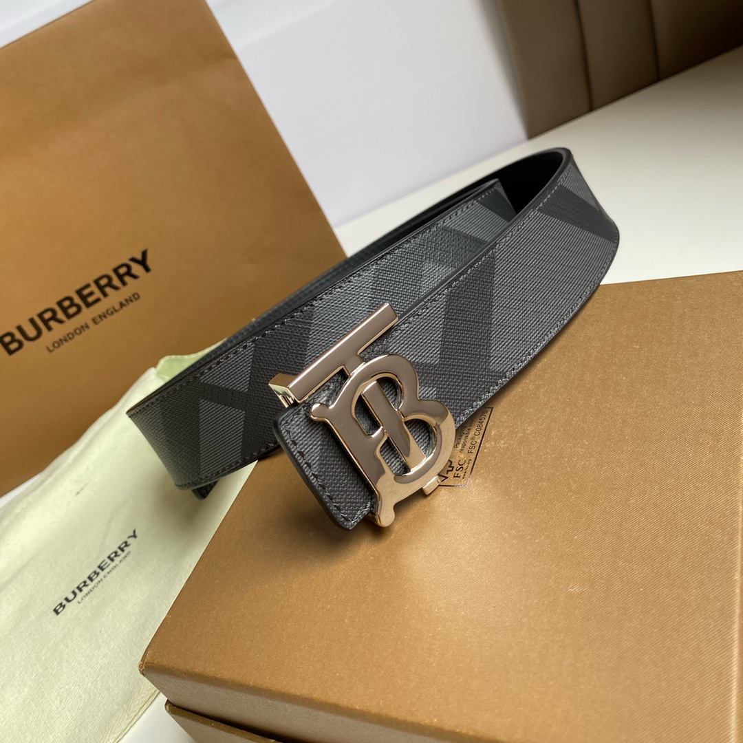 Burberry Basic Belt M