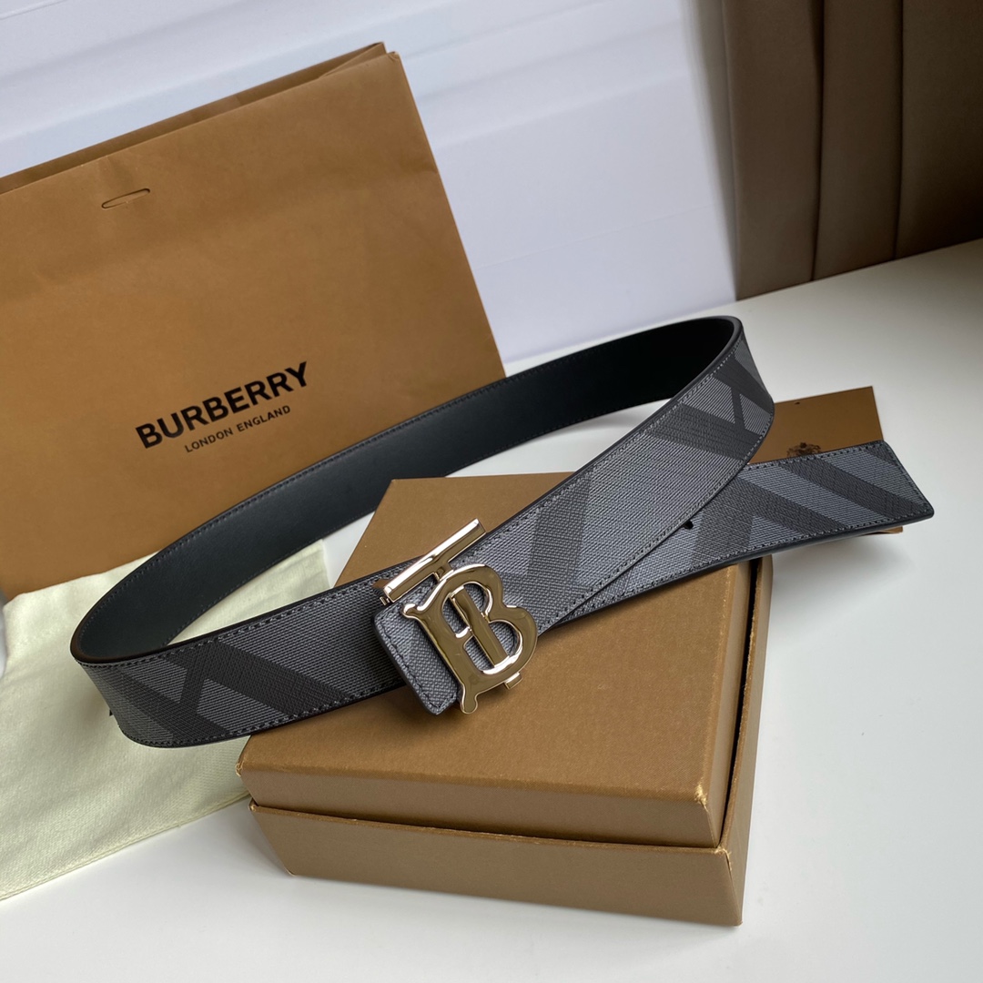 Burberry Basic Belt M