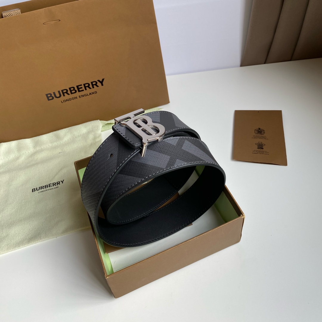 Burberry Basic Belt M