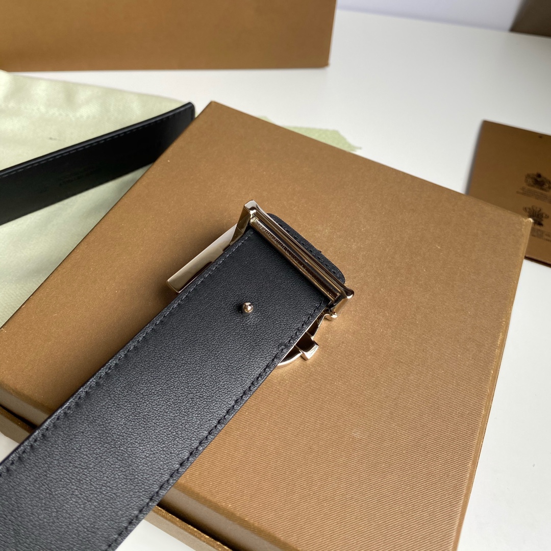 Burberry Basic Belt M