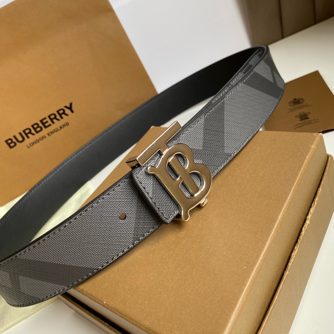 Burberry Basic Belt M