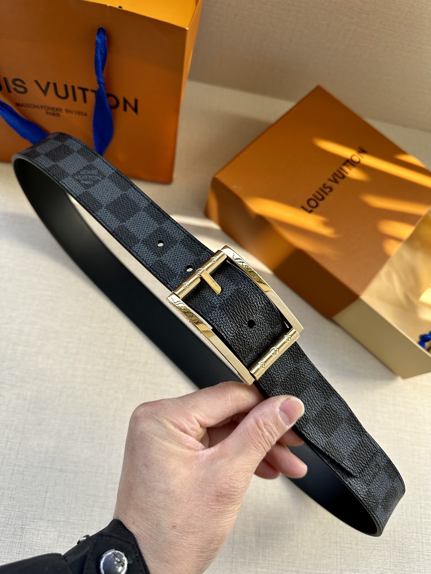 Louis Vuitton Male Pin Buckle Belt Cow Leather S-m-l