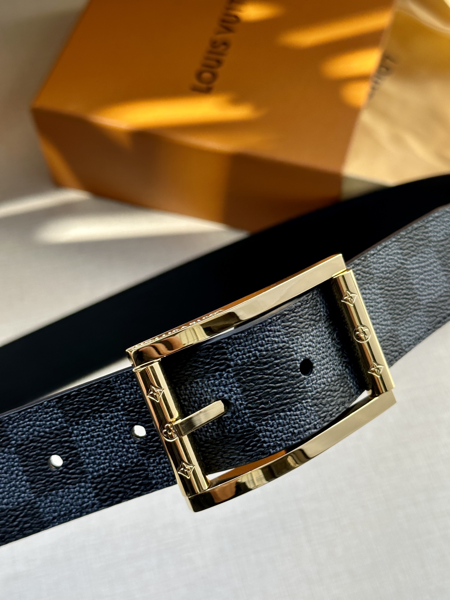 Louis Vuitton Male Pin Buckle Belt Cow Leather S-m-l