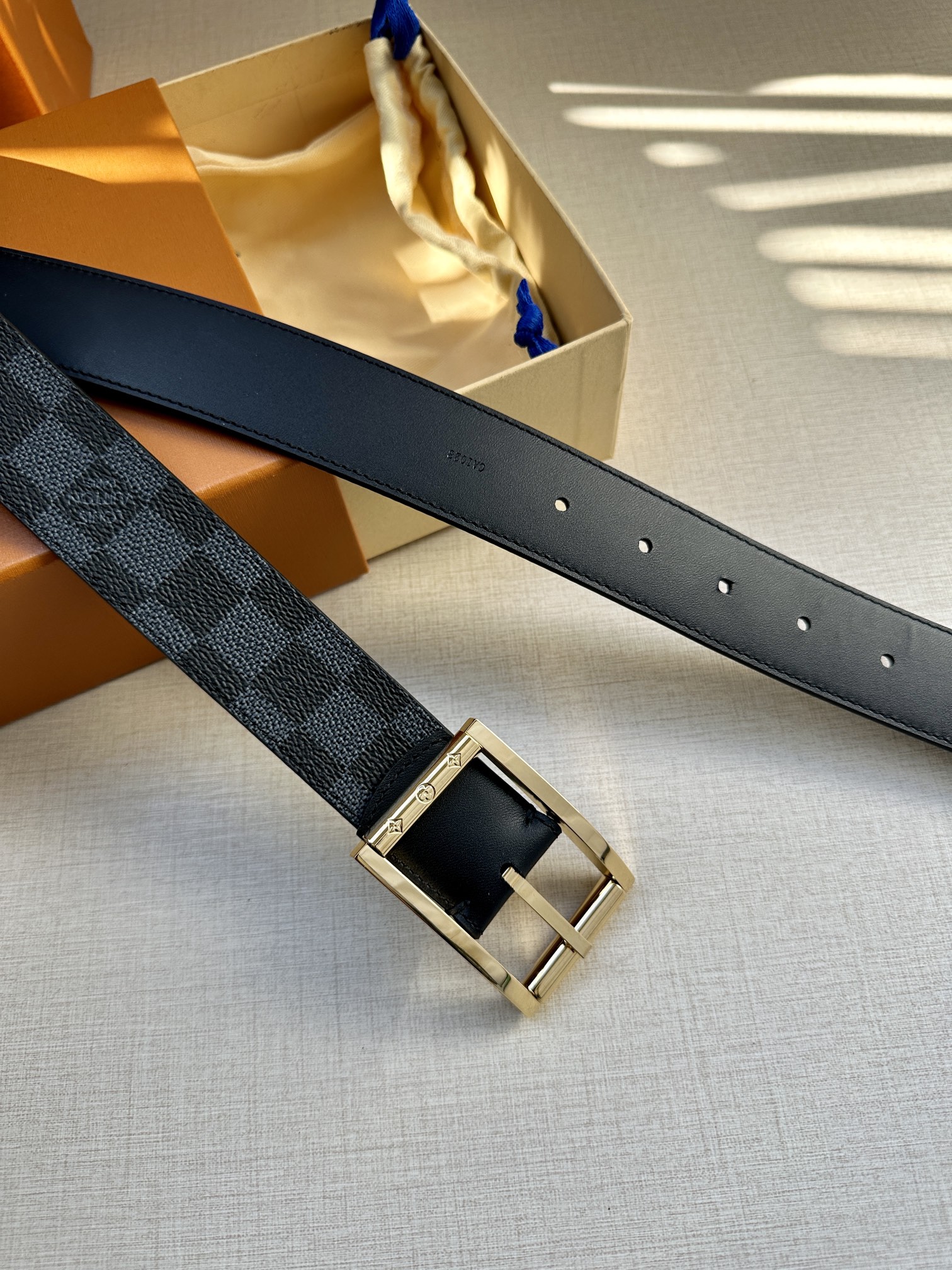 Louis Vuitton Male Pin Buckle Belt Cow Leather S-m-l