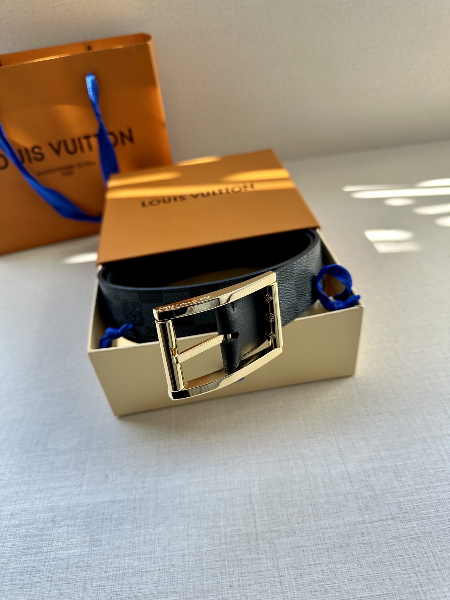 Louis Vuitton Male Pin Buckle Belt Cow Leather S-m-l