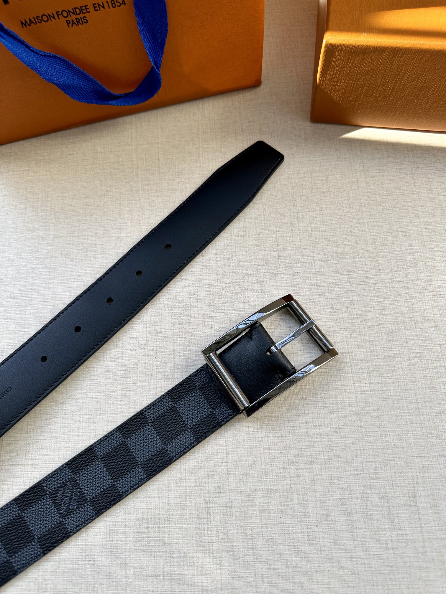 Louis Vuitton Male Pin Buckle Belt Cow Leather S-m-l