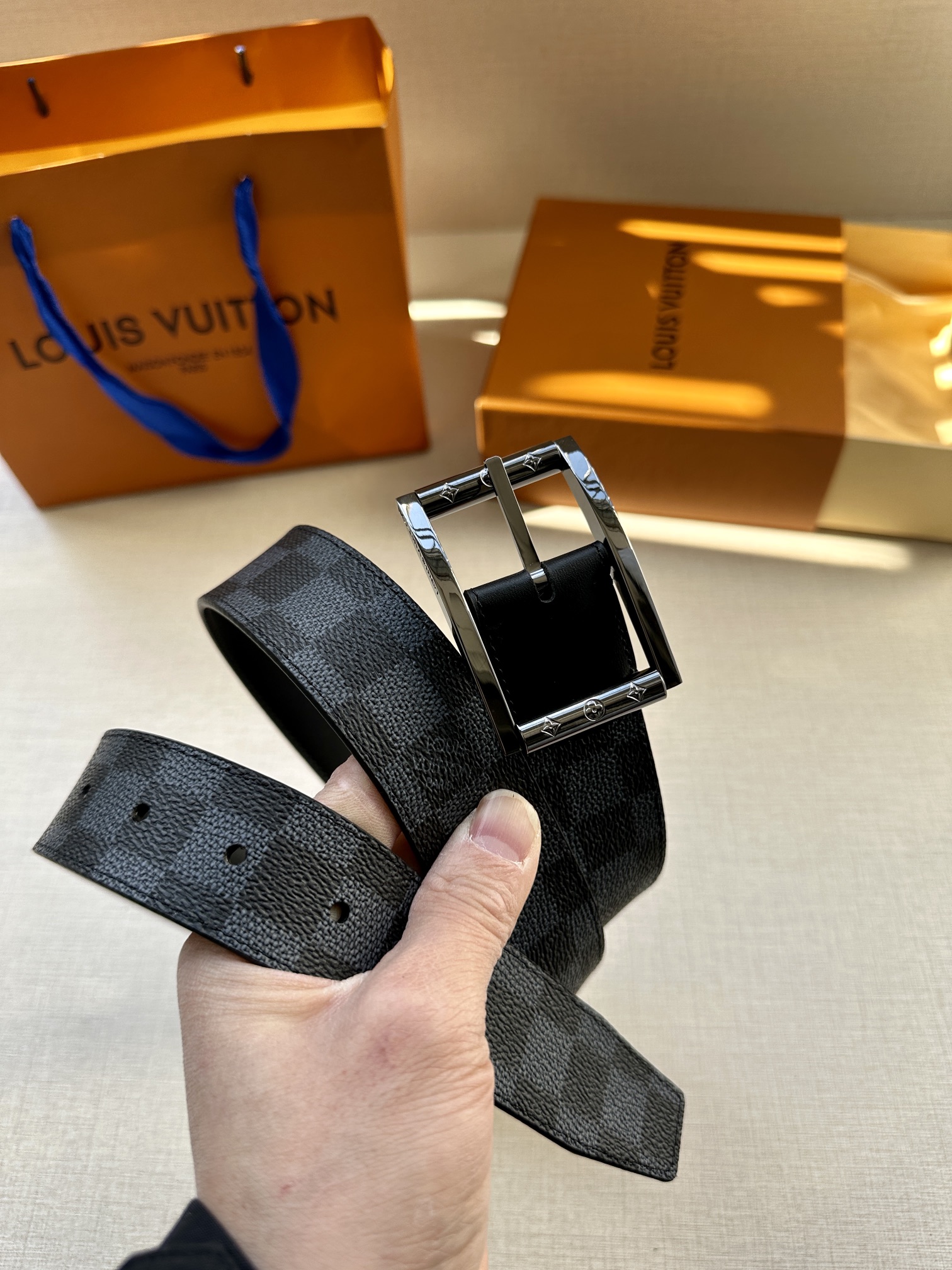 Louis Vuitton Male Pin Buckle Belt Cow Leather S-m-l