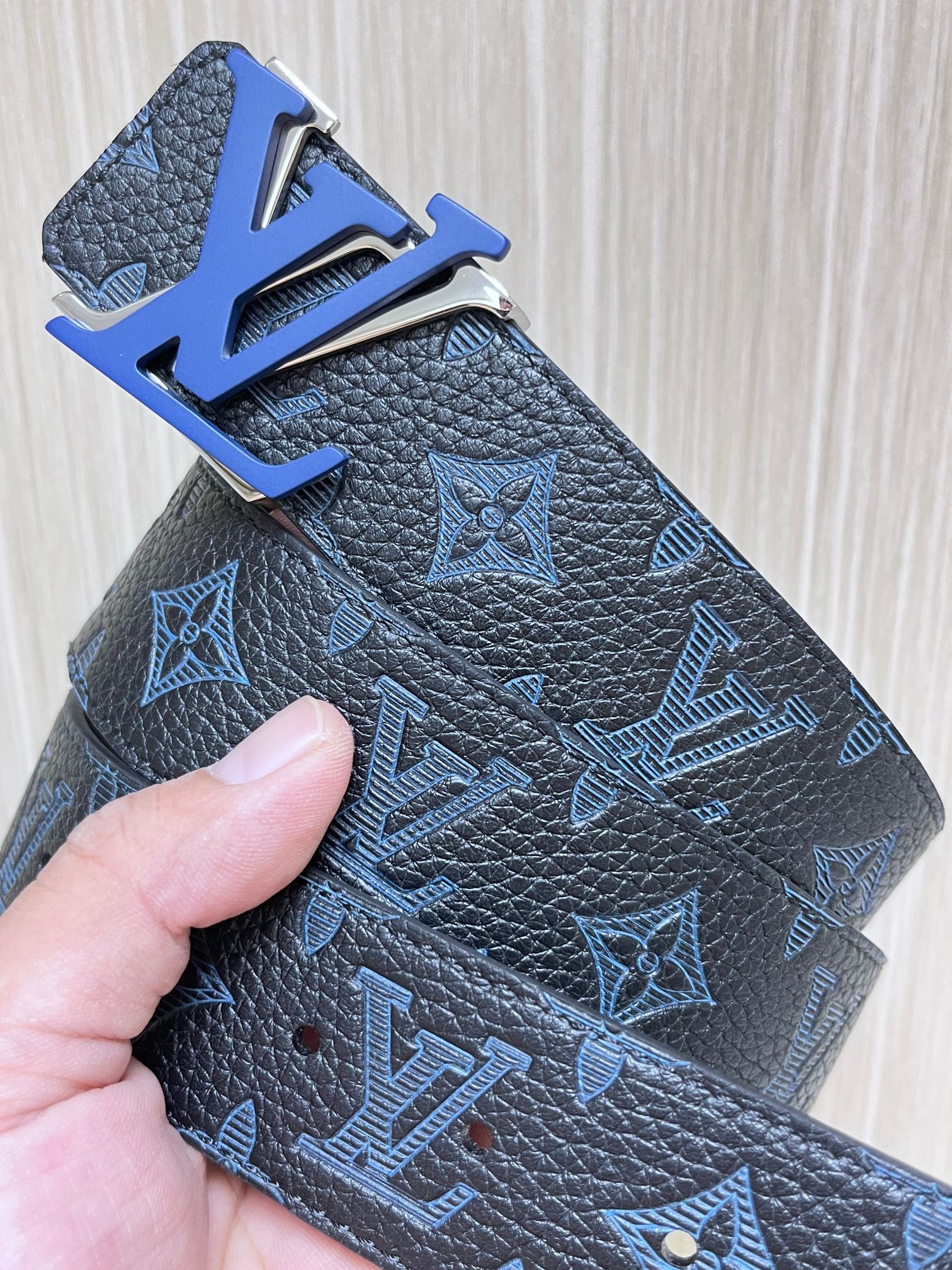 Louis Vuitton Basic Belt Cow Leather Silver M-l