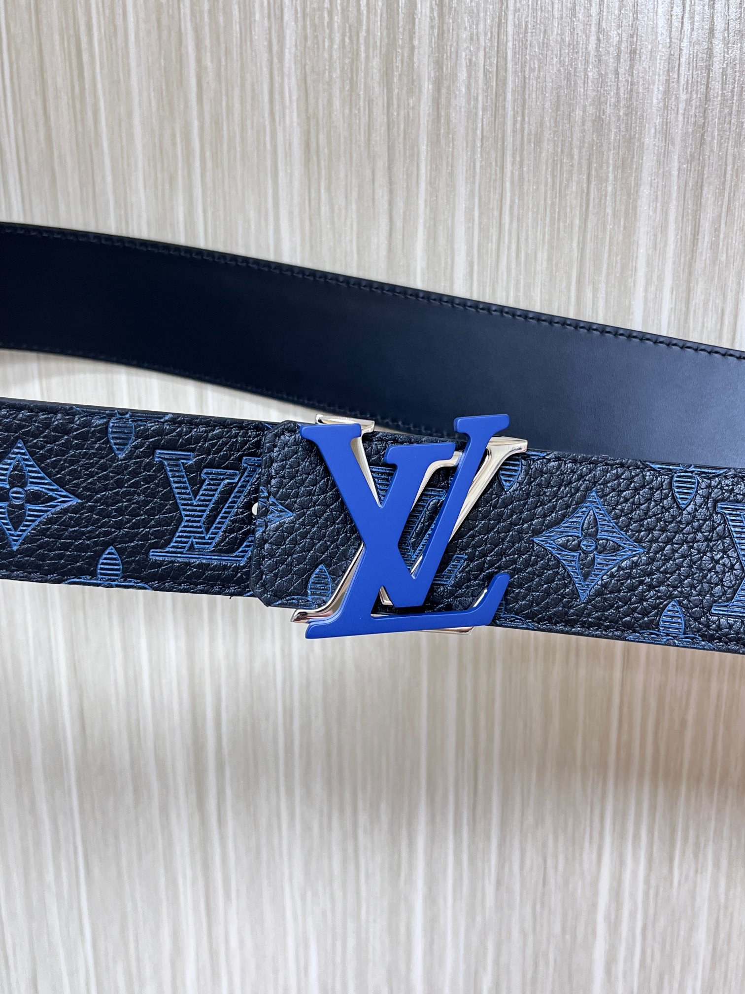 Louis Vuitton Basic Belt Cow Leather Silver M-l