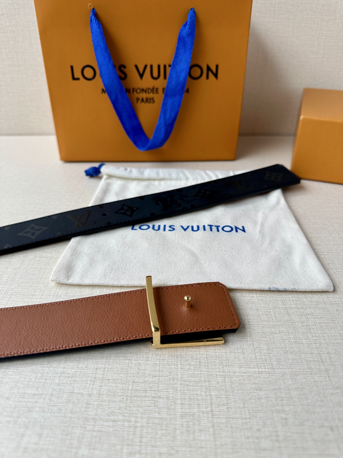 Louis Vuitton Leather Belt S-m-l
