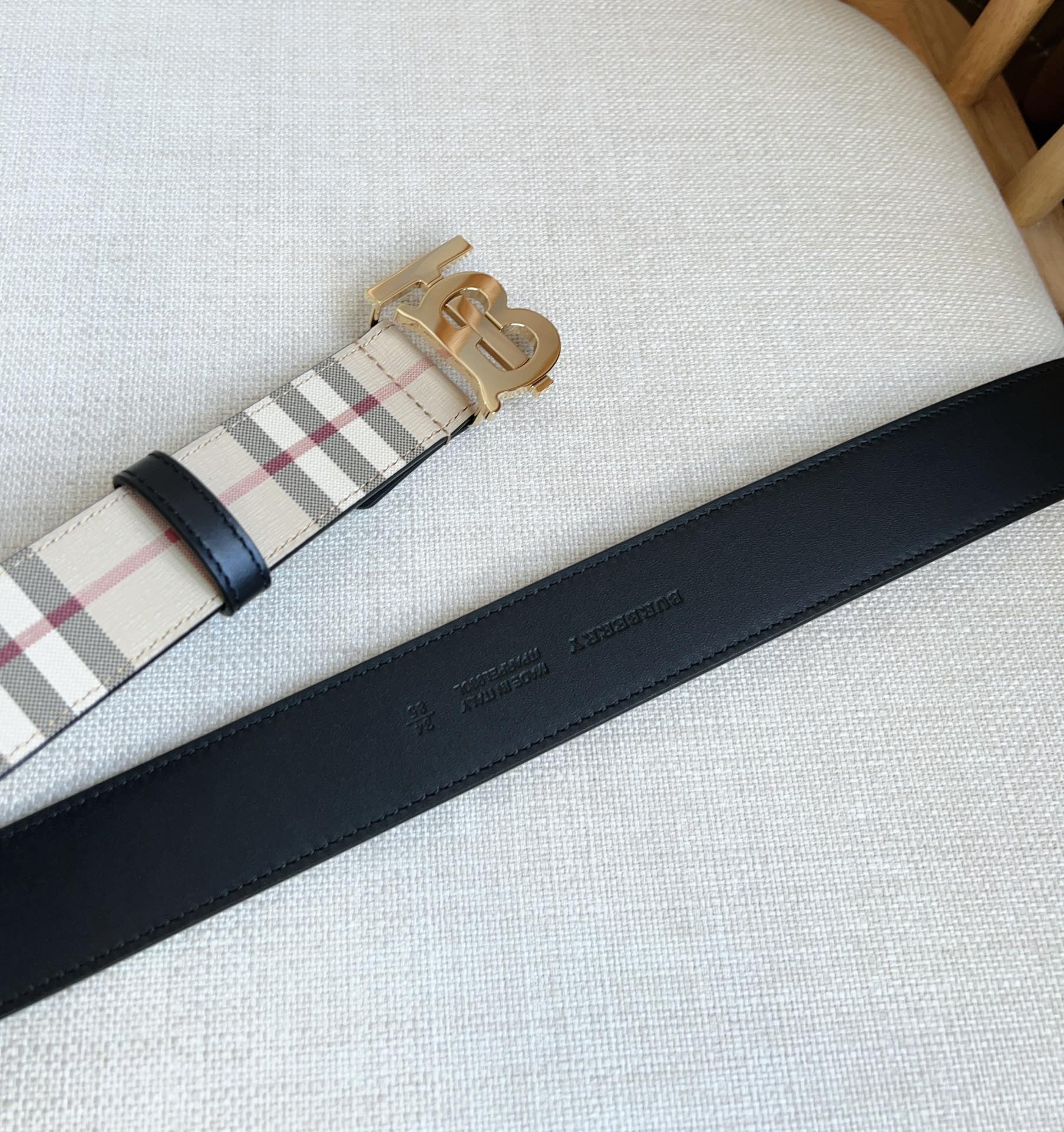 Burberry Basic Belt M-l