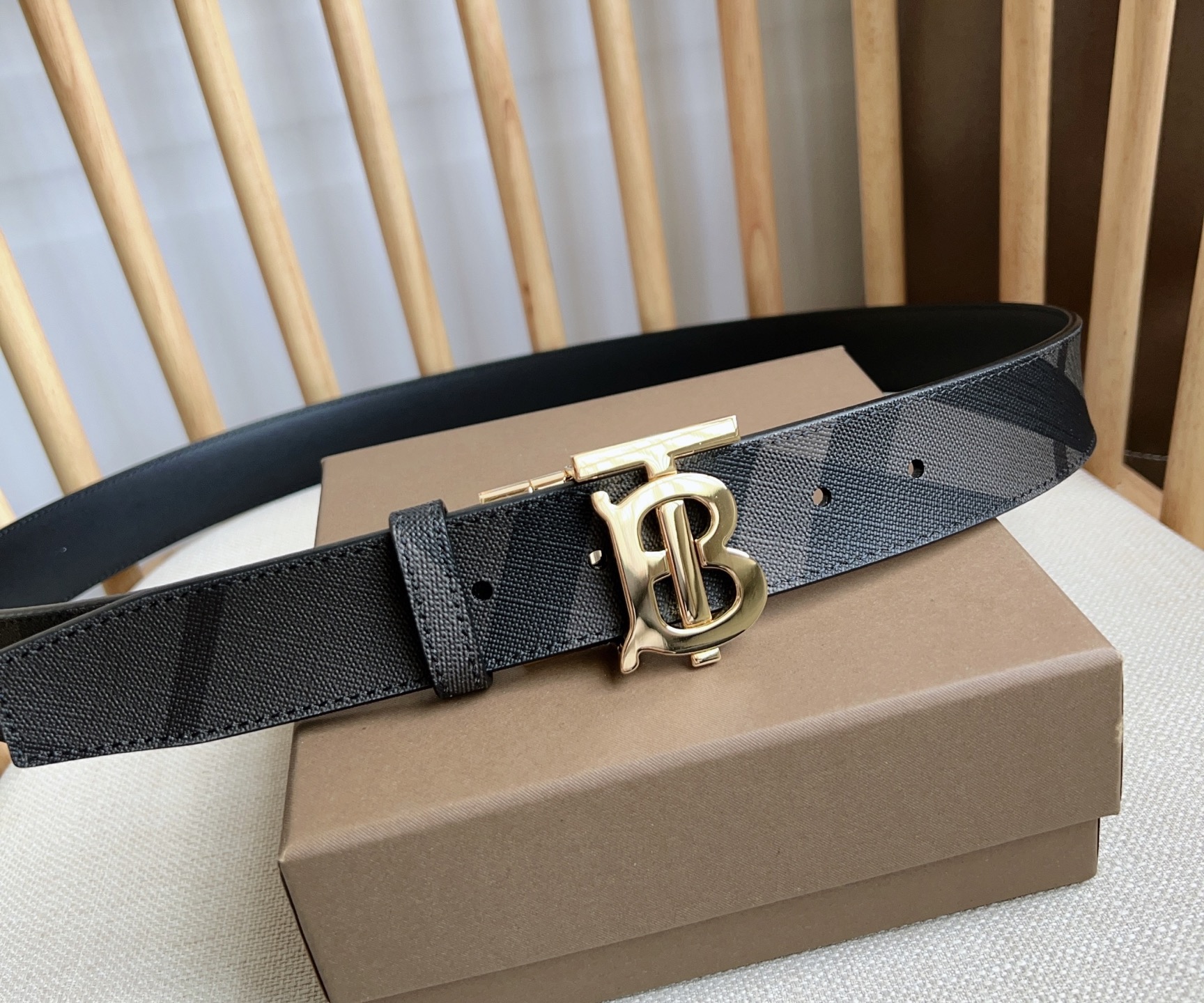 Burberry Basic Belt M-l