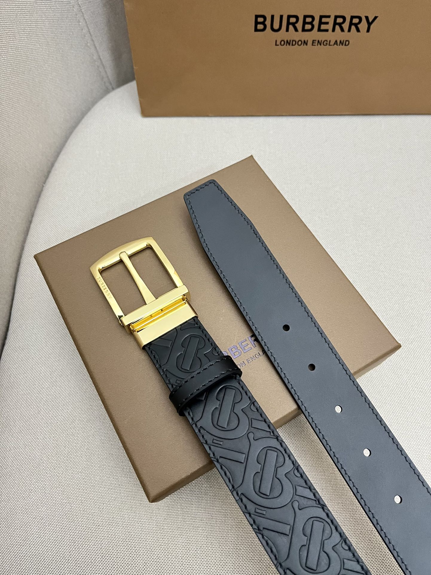 Burberry Male Leather Belt Top Grain Leather M