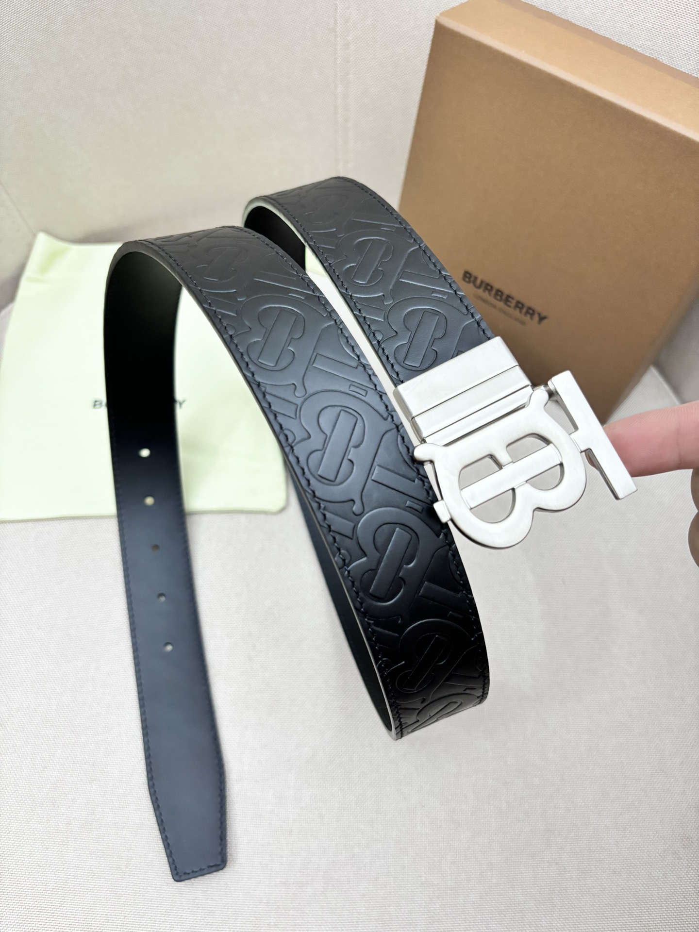 Burberry Male Leather Belt Top Grain Leather M