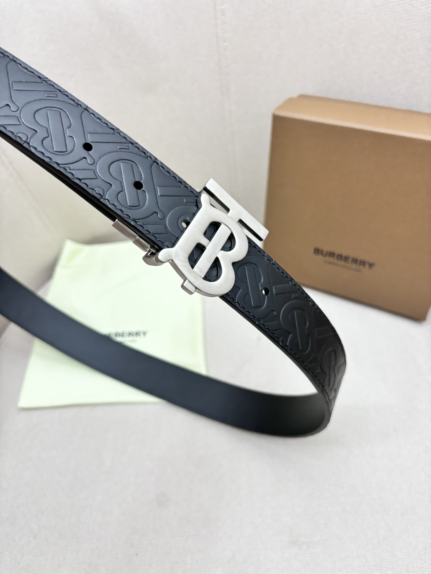 Burberry Male Leather Belt Top Grain Leather M