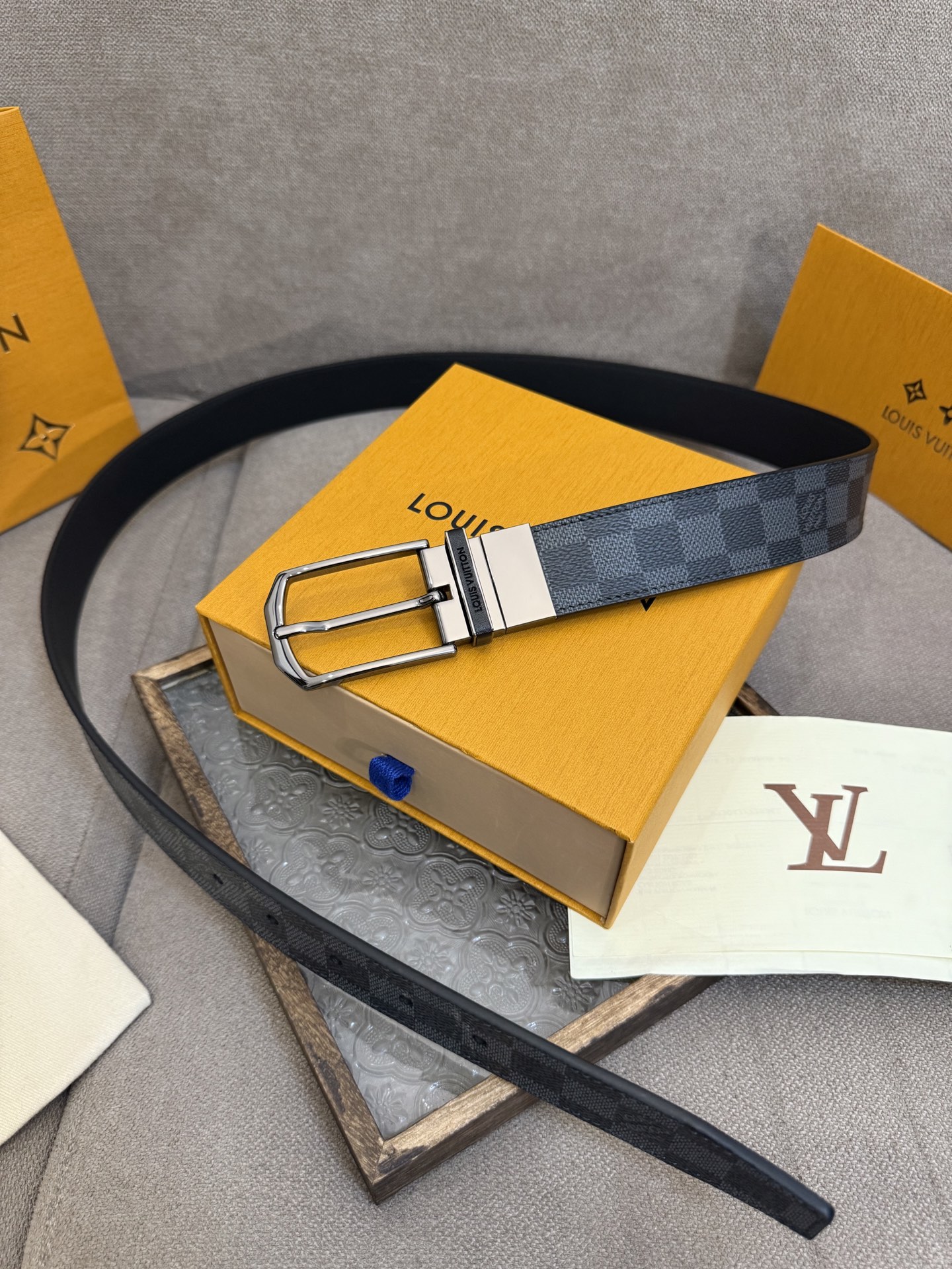 Louis Vuitton Leather Belt S-m-l