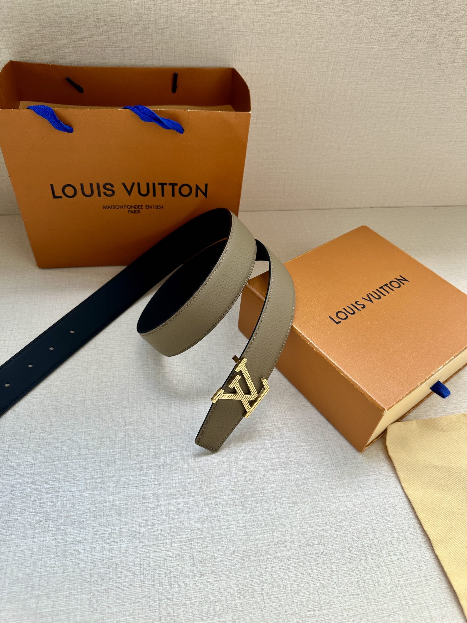 Louis Vuitton Basic Belt L