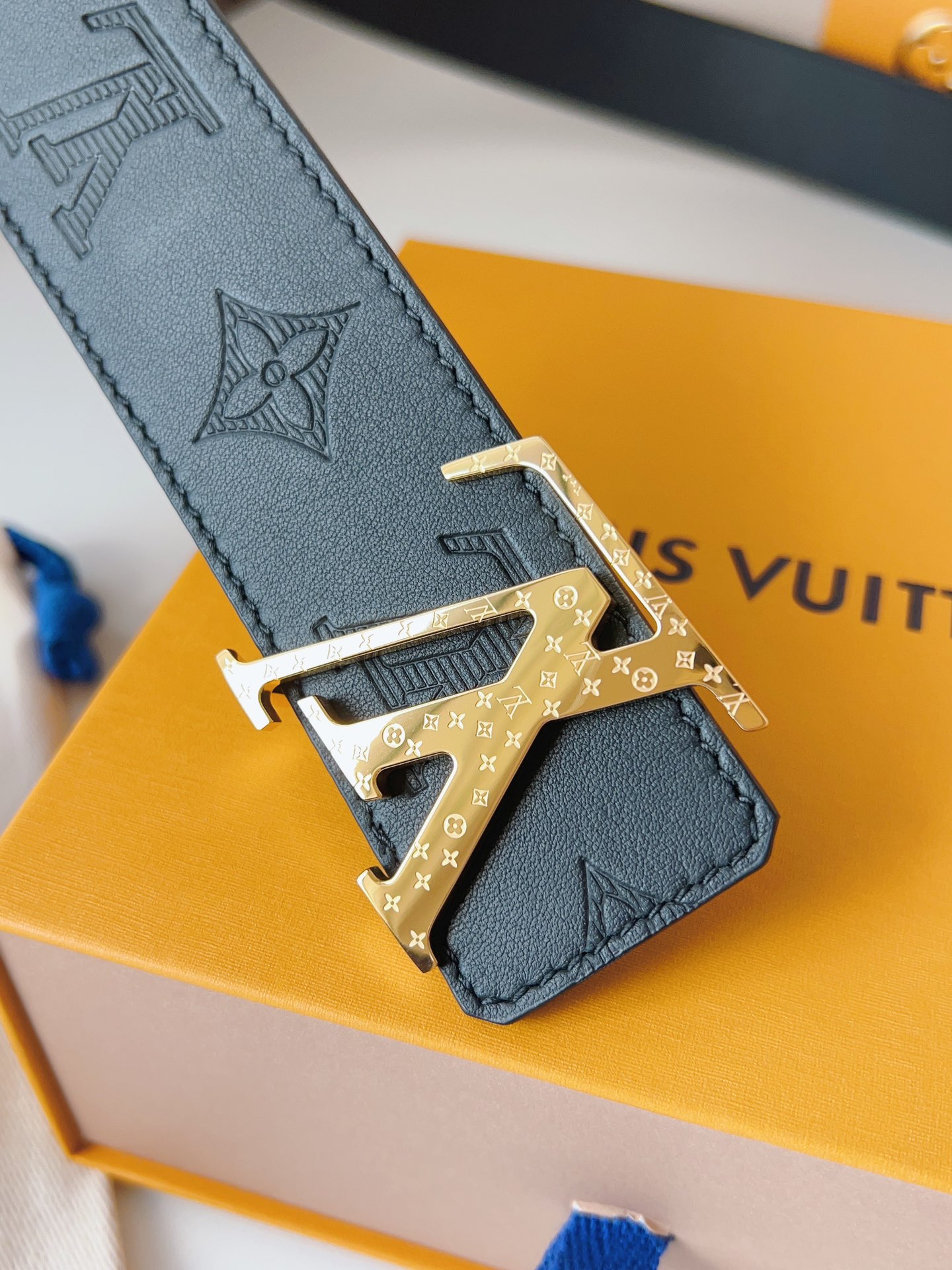 Louis Vuitton Basic Belt 40mm-l