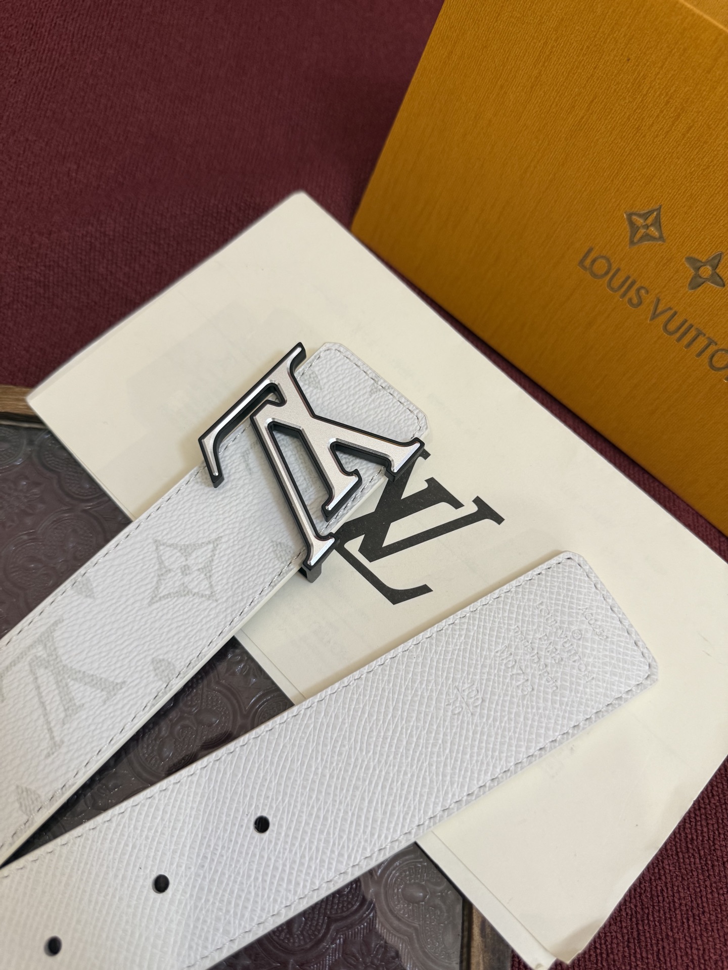 Louis Vuitton Male Leather Belt Cow Leather M-l
