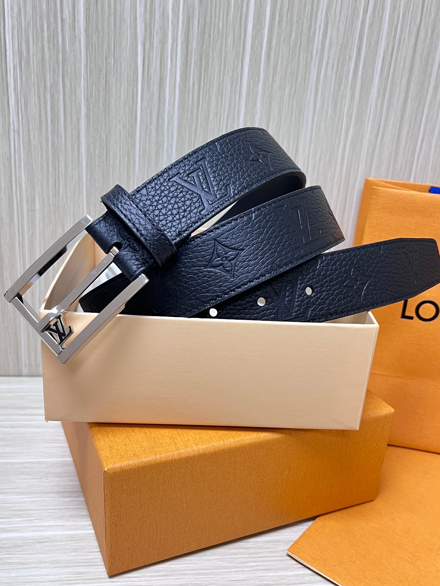 Louis Vuitton Male Basic Belt Cow Leather L