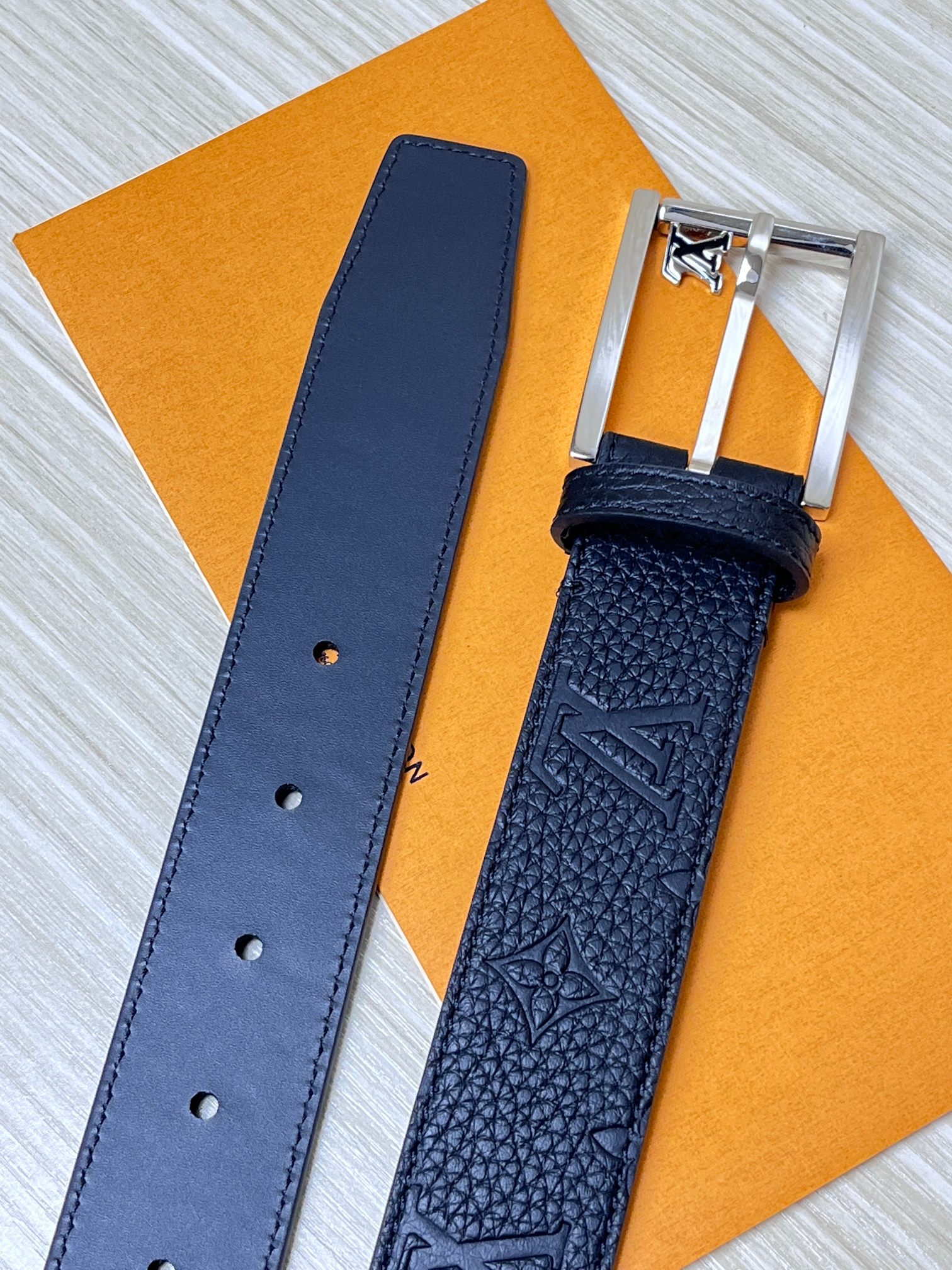 Louis Vuitton Male Basic Belt Cow Leather L