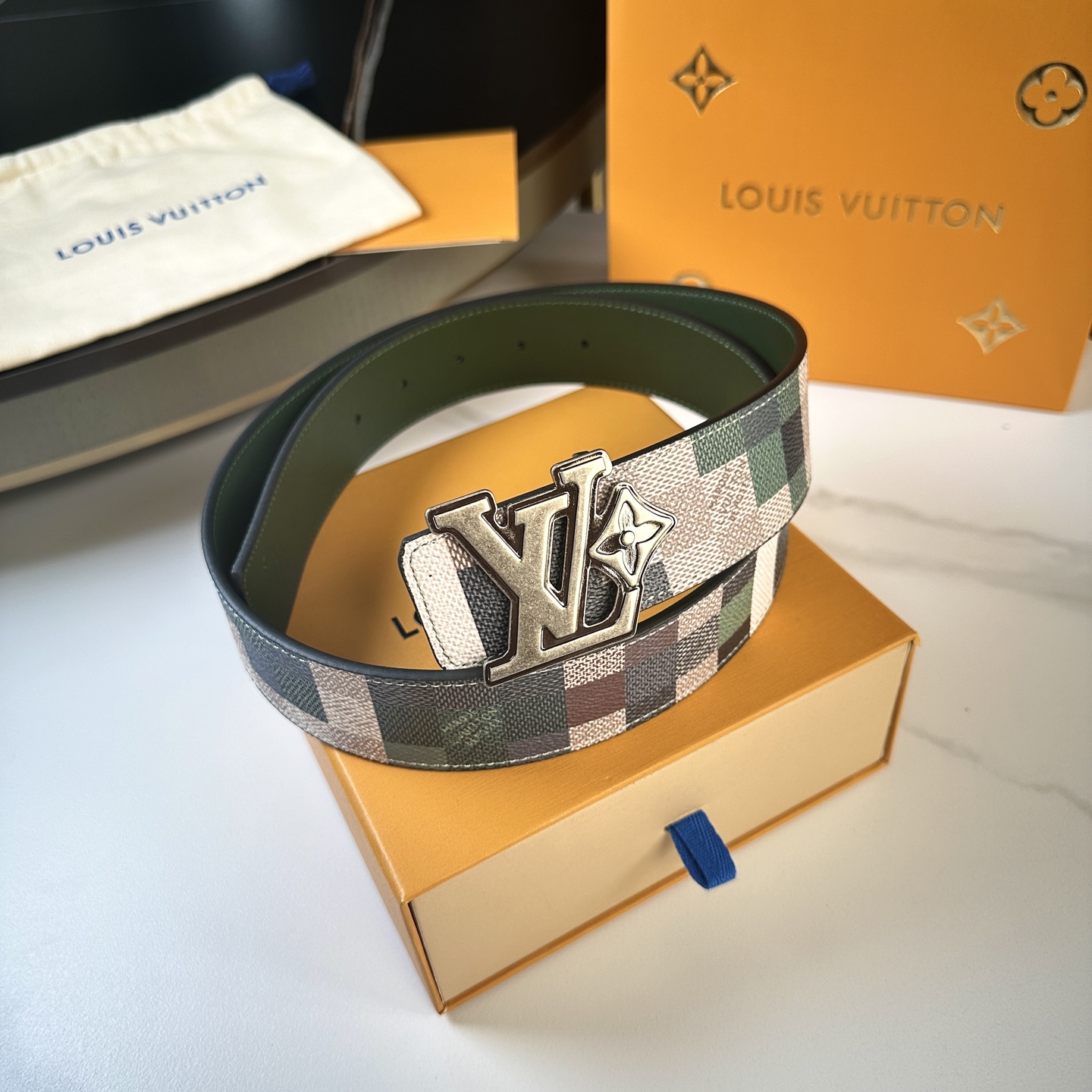 Louis Vuitton Male Basic Belt Cow Leather S-l