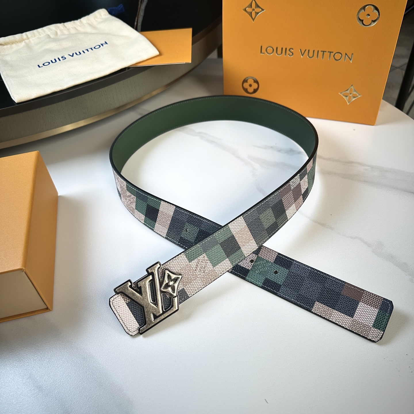 Louis Vuitton Male Basic Belt Cow Leather S-l