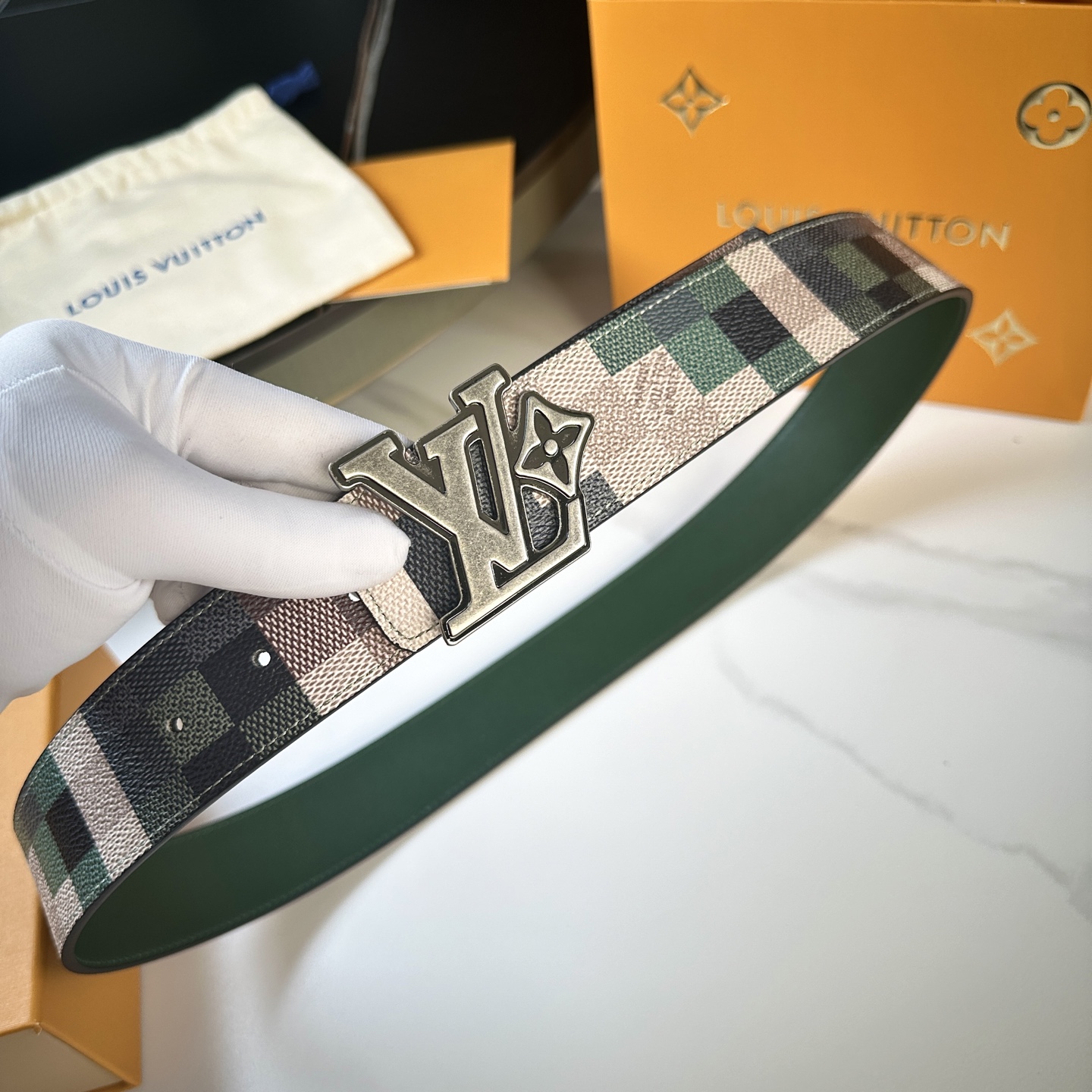 Louis Vuitton Male Basic Belt Cow Leather S-l