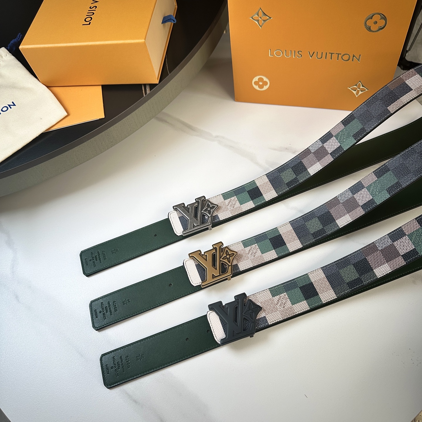 Louis Vuitton Male Basic Belt Cow Leather S-l