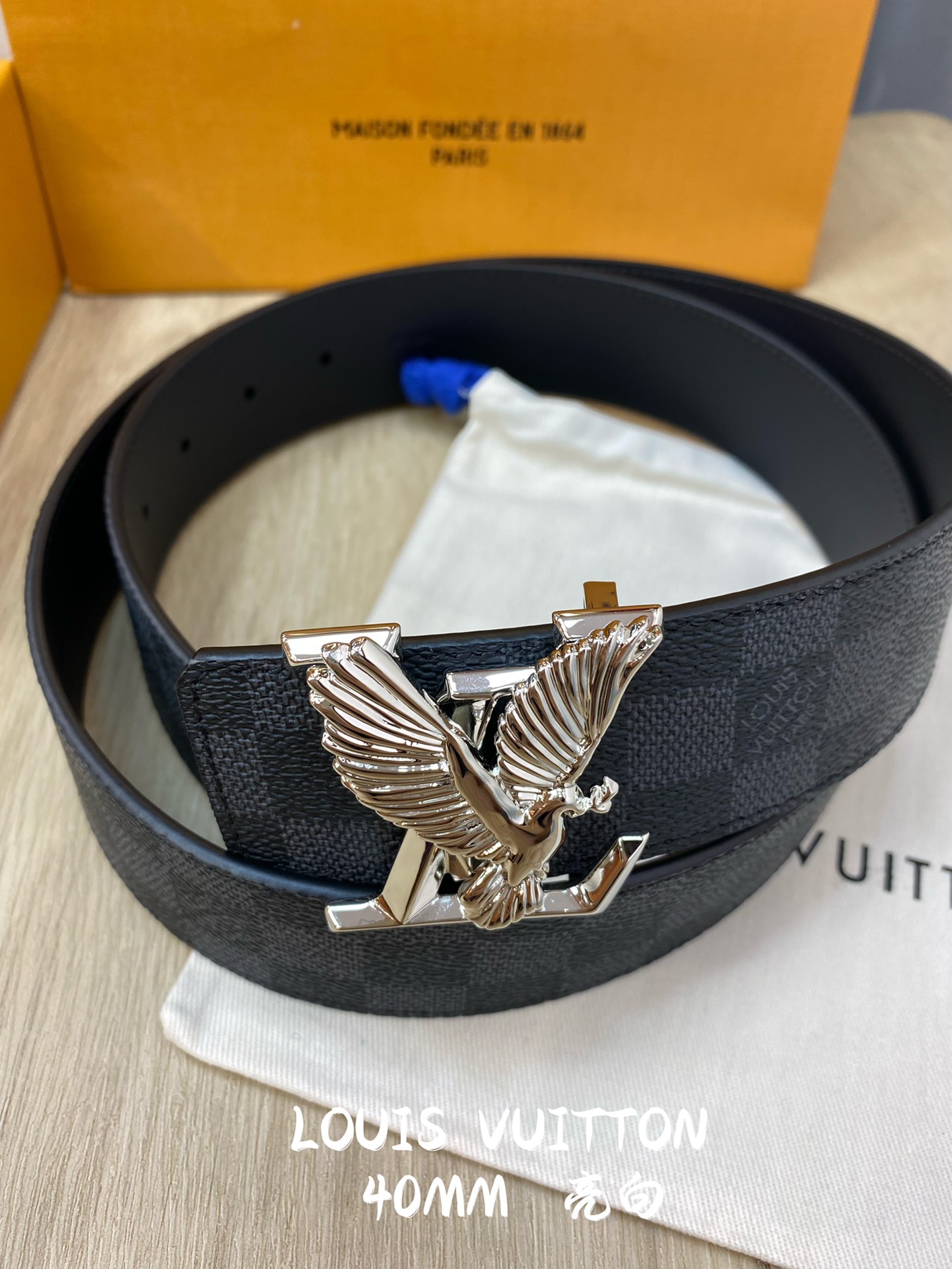 Louis Vuitton Male Basic Belt L