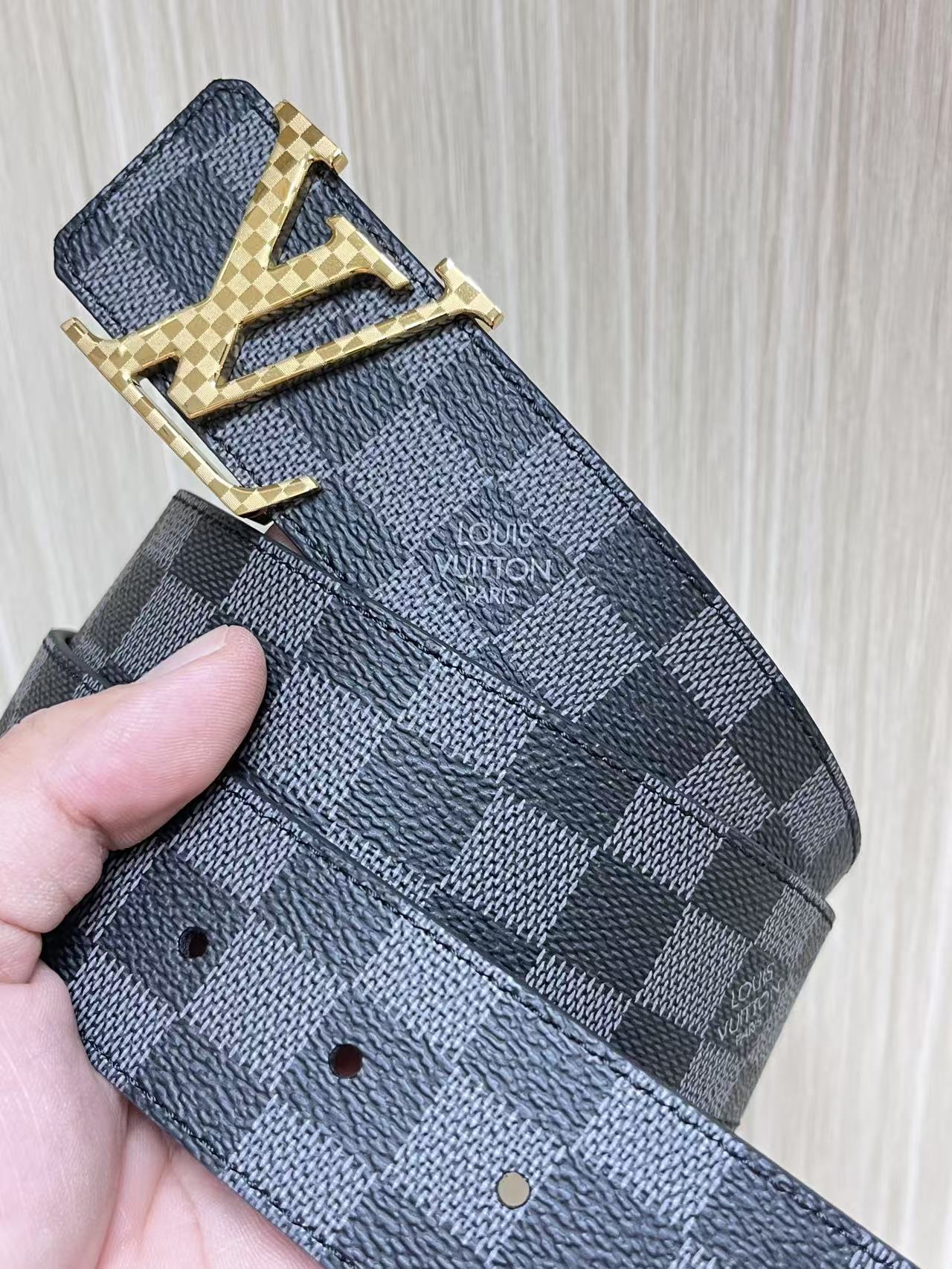Louis Vuitton Male Basic Belt Cow Leather L