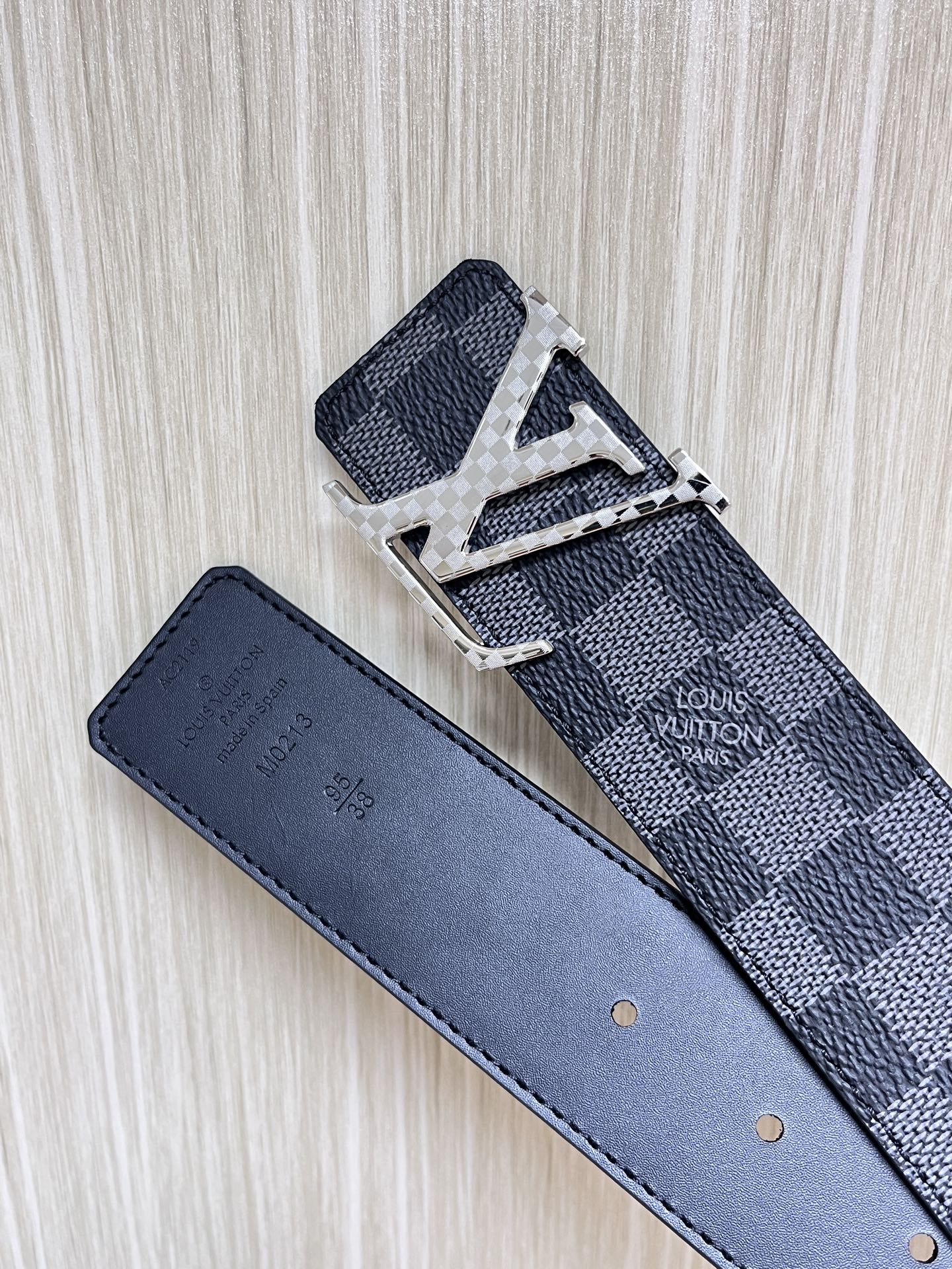Louis Vuitton Male Basic Belt Cow Leather L