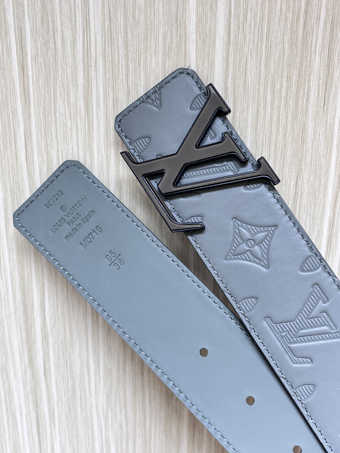 Louis Vuitton Male Basic Belt Cow Leather L