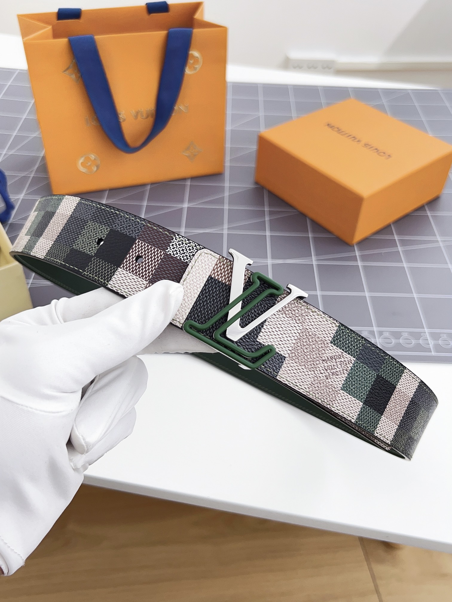 Louis Vuitton Male Basic Belt Cow Leather L