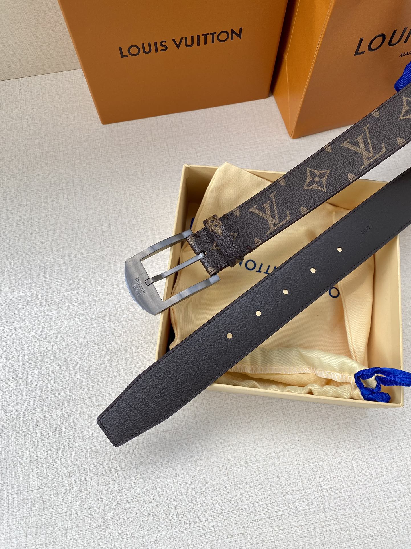 Louis Vuitton Male Canvas Belt Canvas M-l