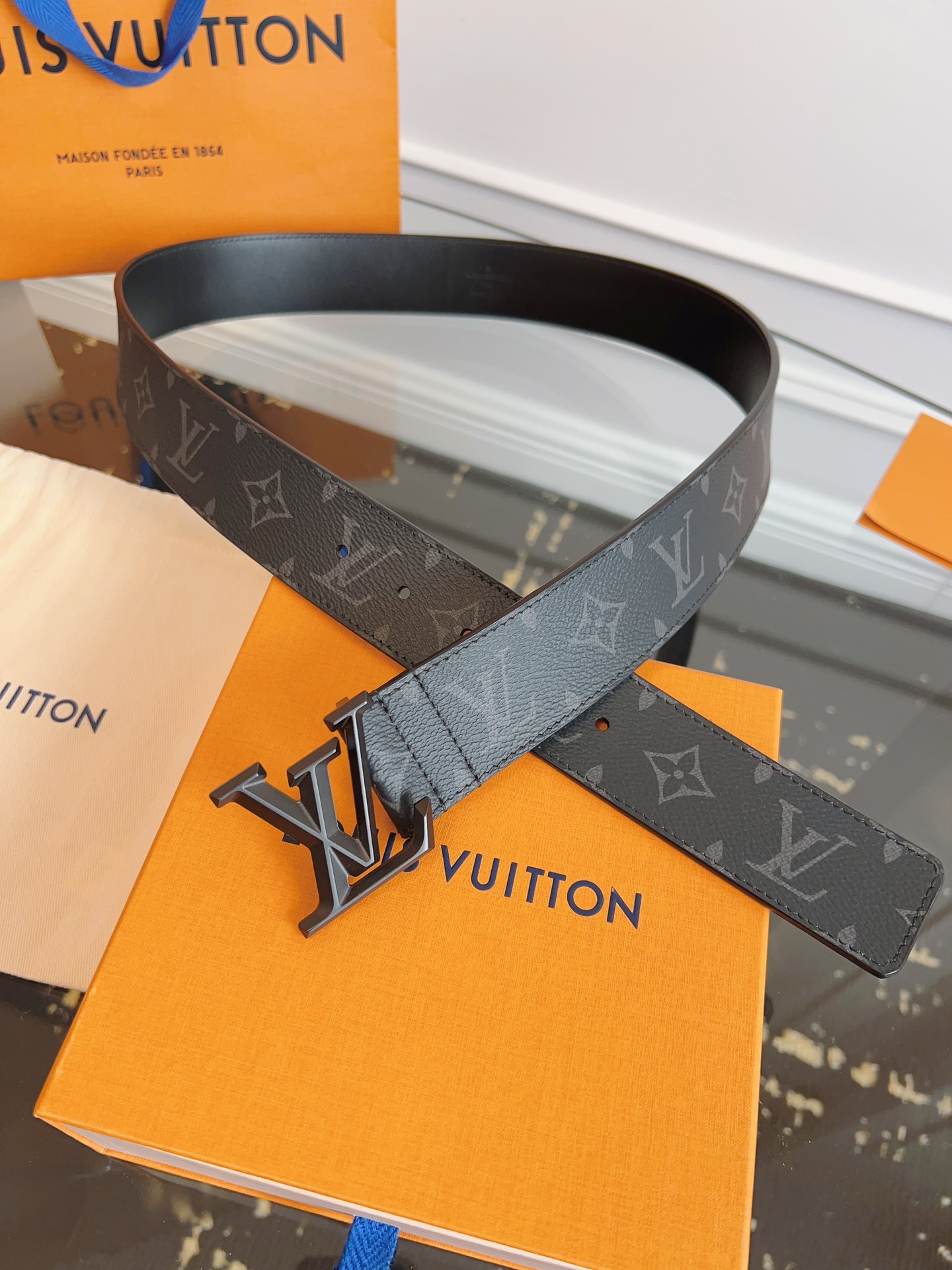 Louis Vuitton Male Basic Belt M-l