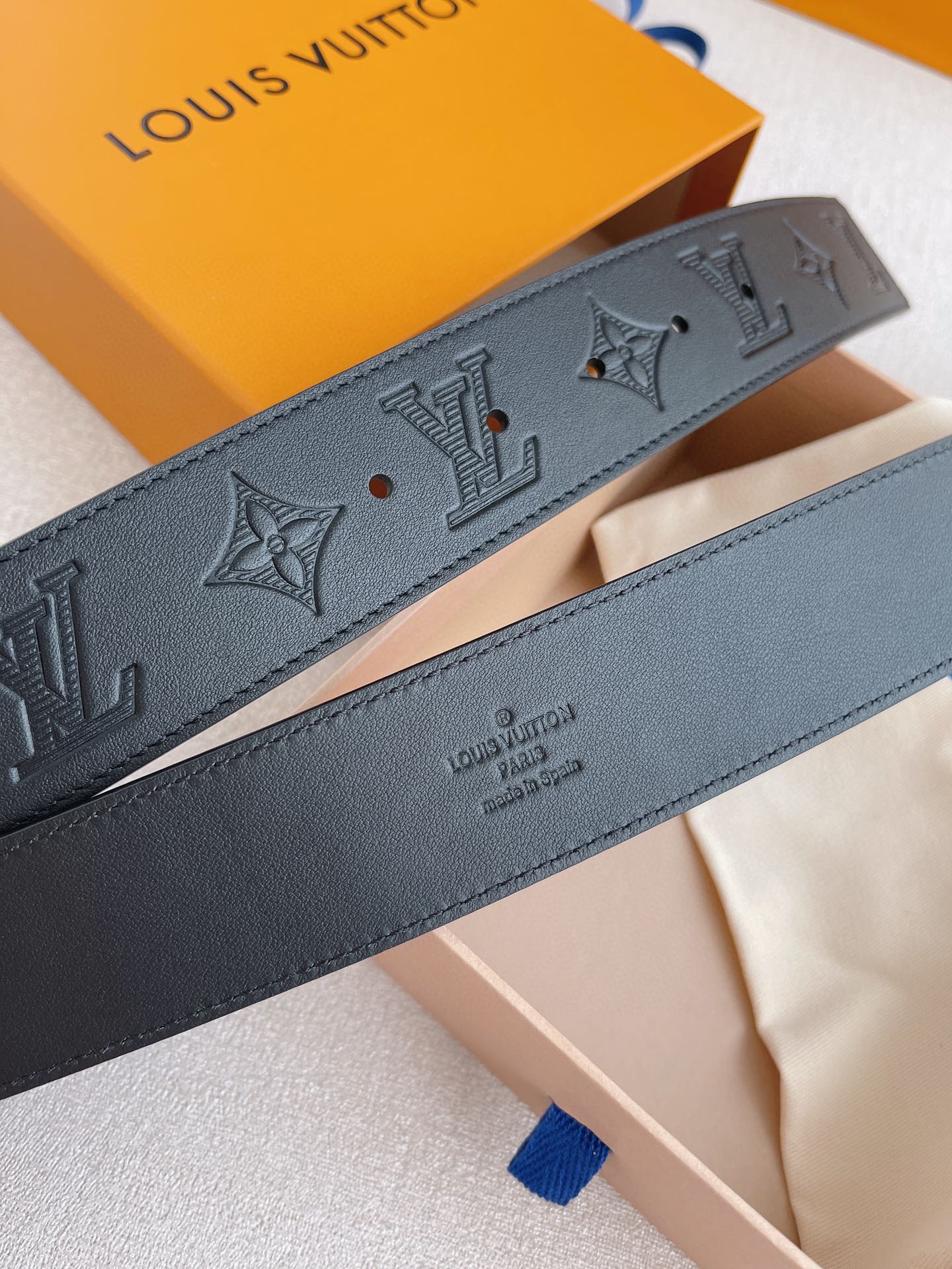 Louis Vuitton Male Basic Belt Cow Leather 40mm-l