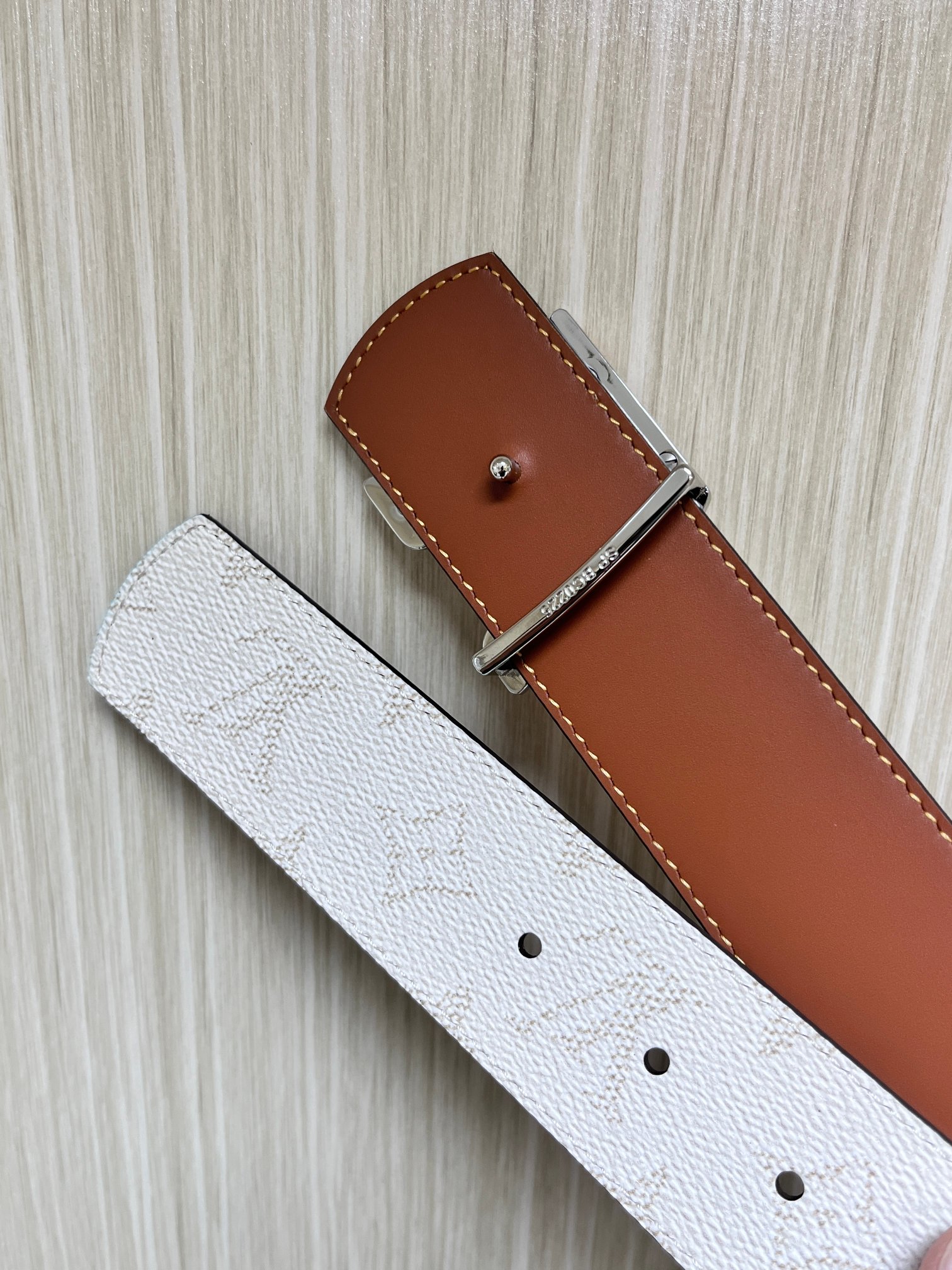 Louis Vuitton Male Basic Belt Cow Leather Coffee L