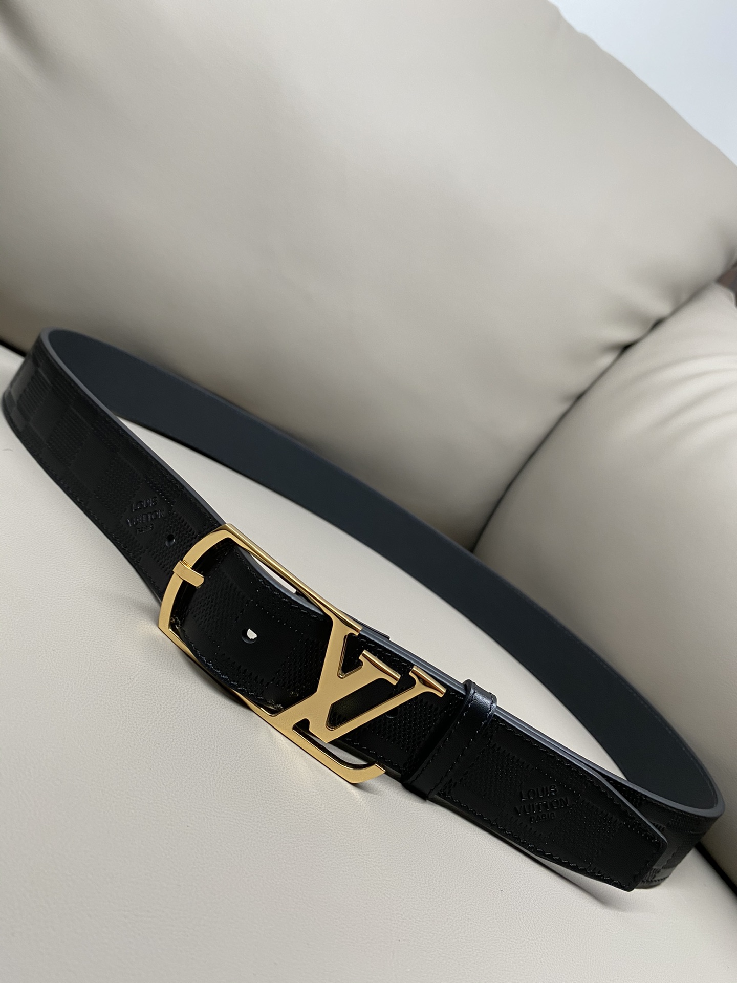 Louis Vuitton Pin Buckle Belt S-m-l