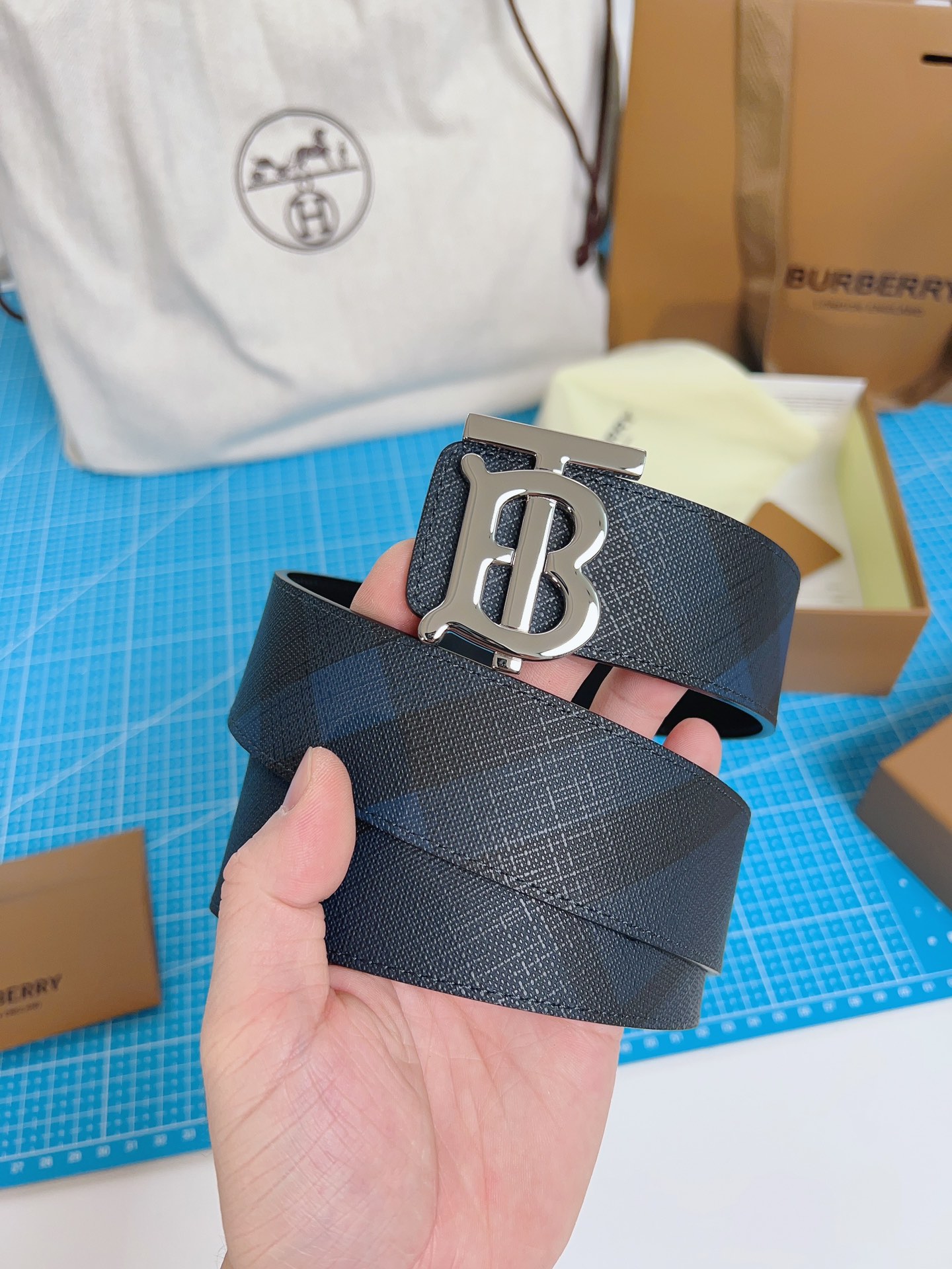 Burberry Male Leather Belt Top Grain Leather M-l