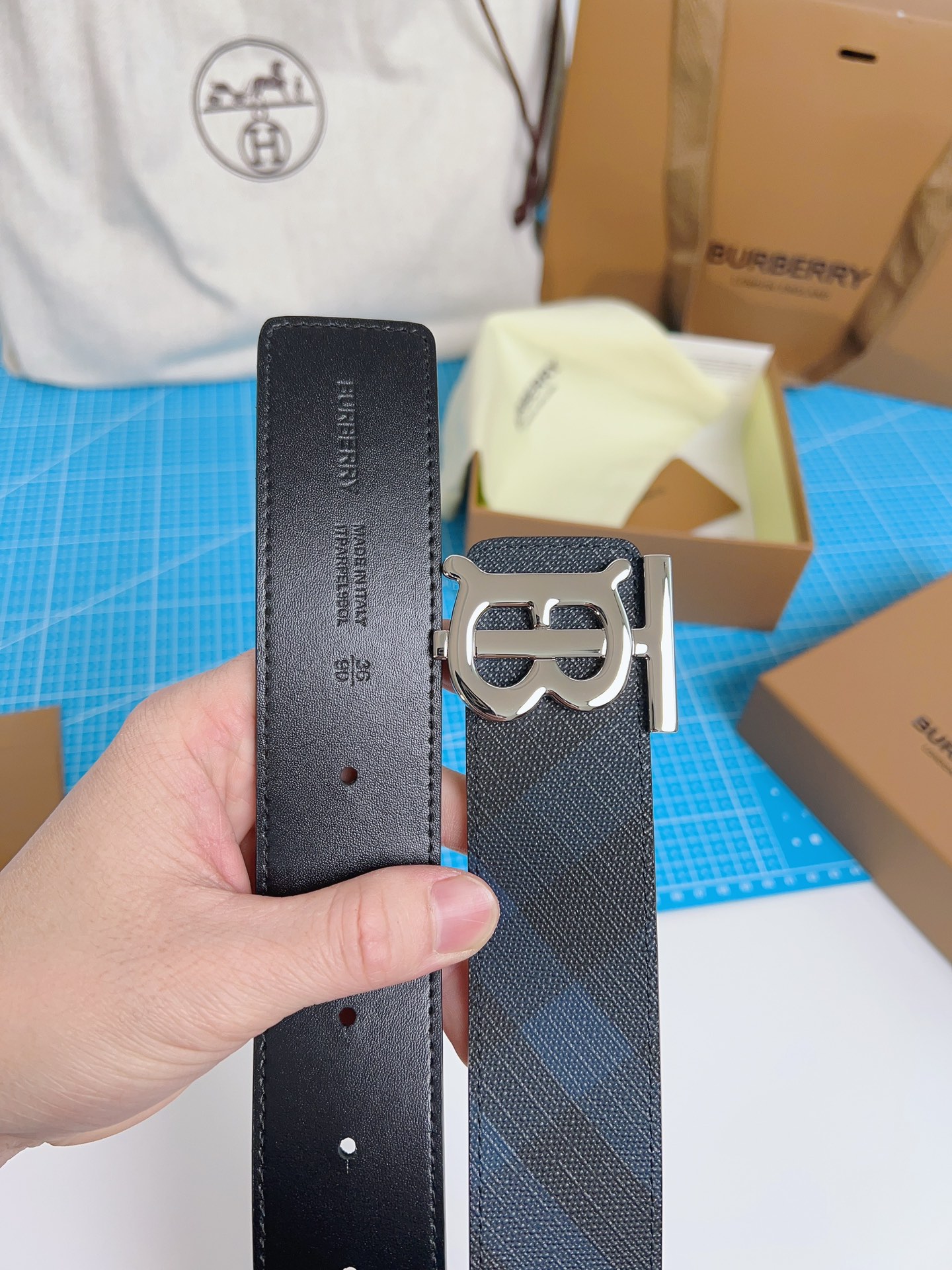 Burberry Male Leather Belt Top Grain Leather M-l