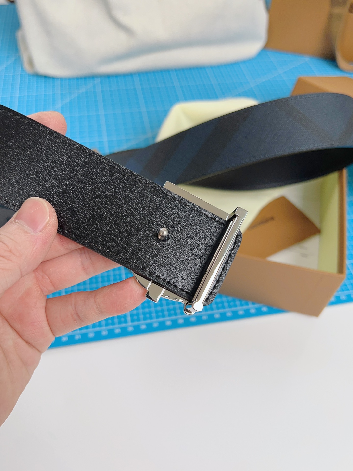 Burberry Male Leather Belt Top Grain Leather M-l