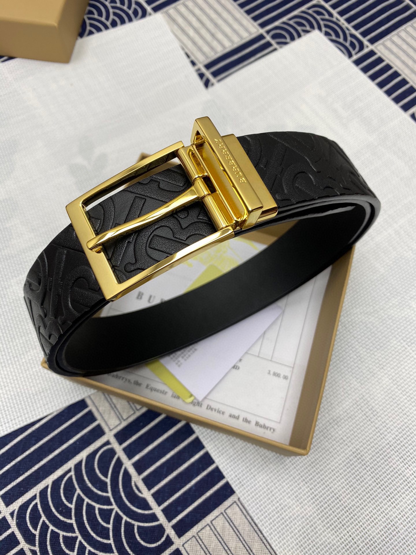 Burberry Male Leather Belt Cow Leather M