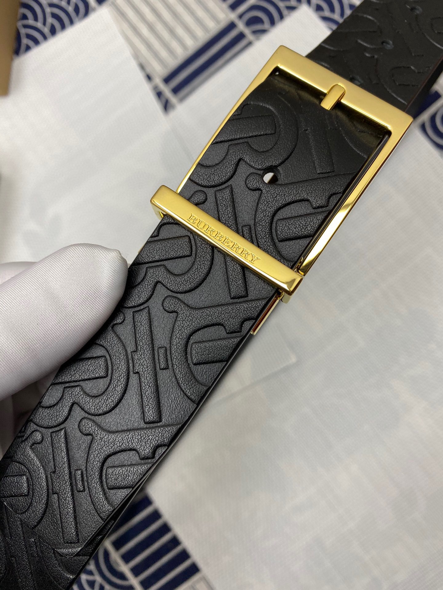 Burberry Male Leather Belt Cow Leather M