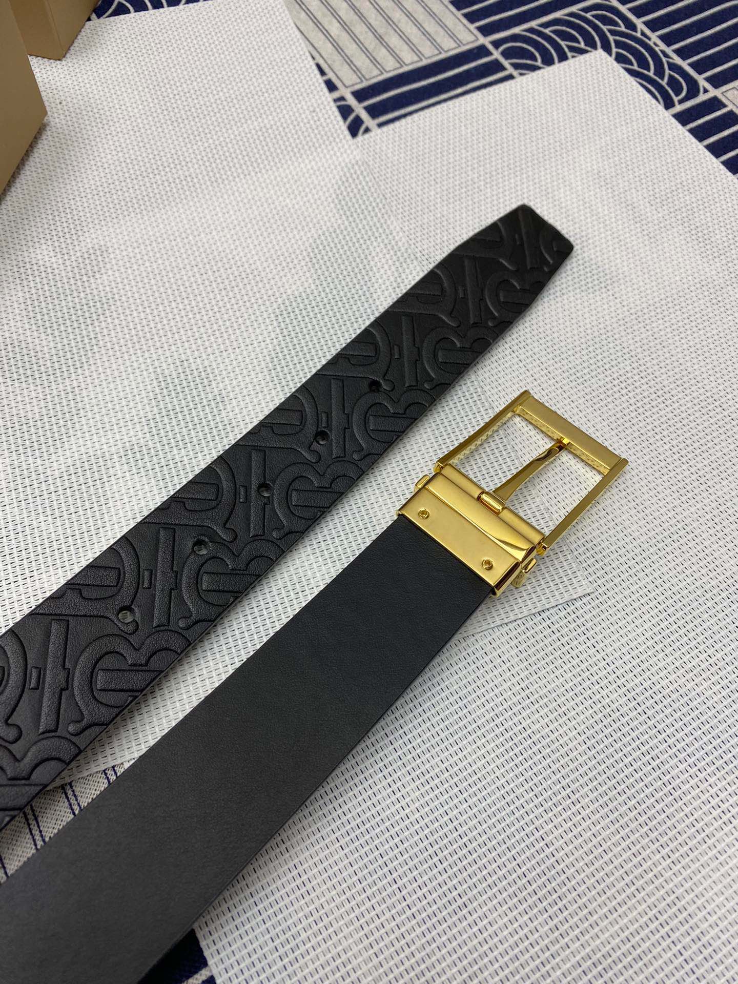 Burberry Male Leather Belt Cow Leather M