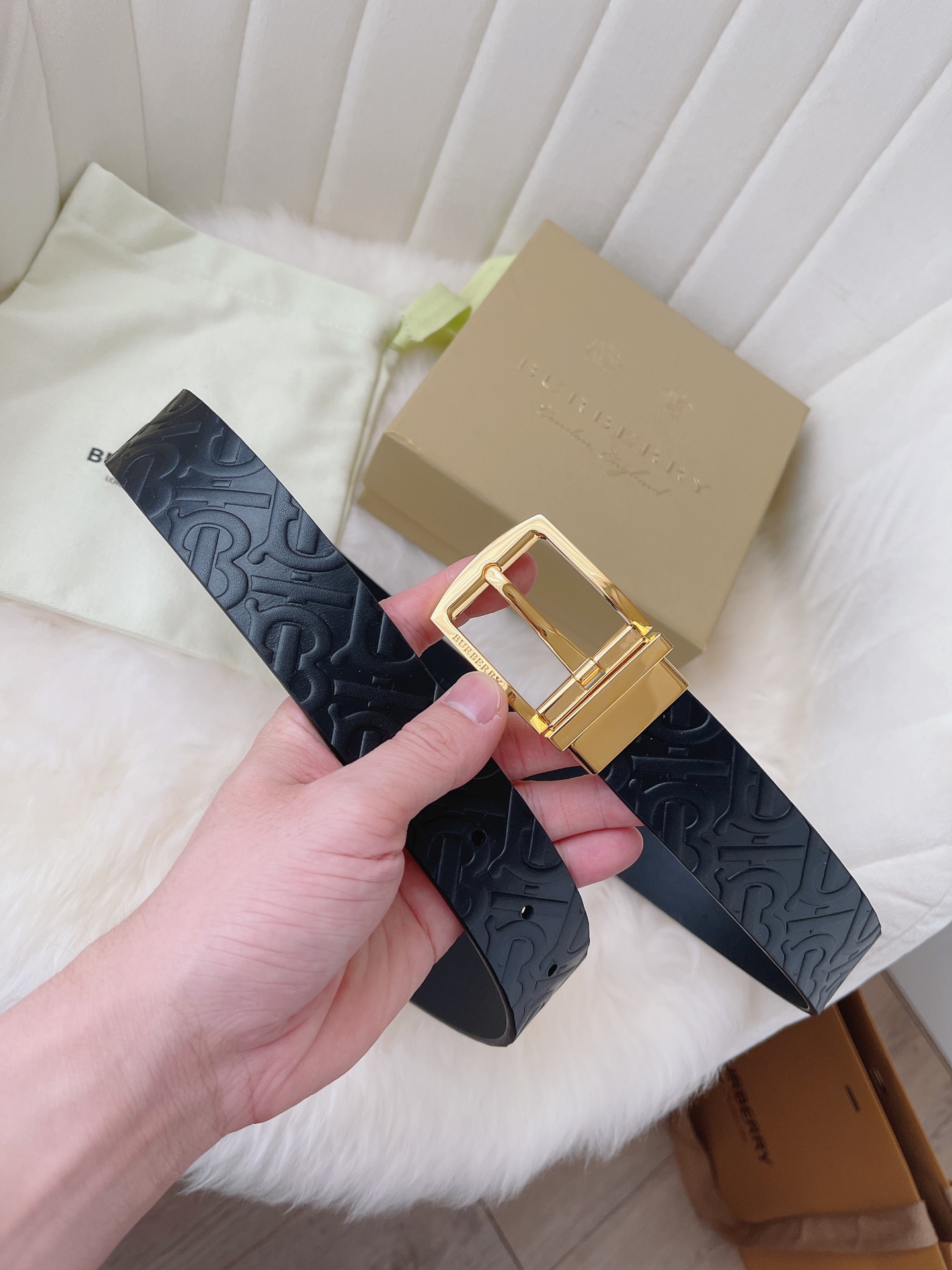 Burberry Male Leather Belt 35mm